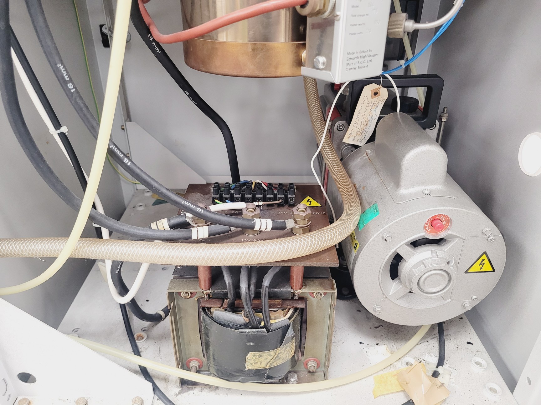 Image of Edwards Auto 306 Thermal Evaporator Coating System Lab