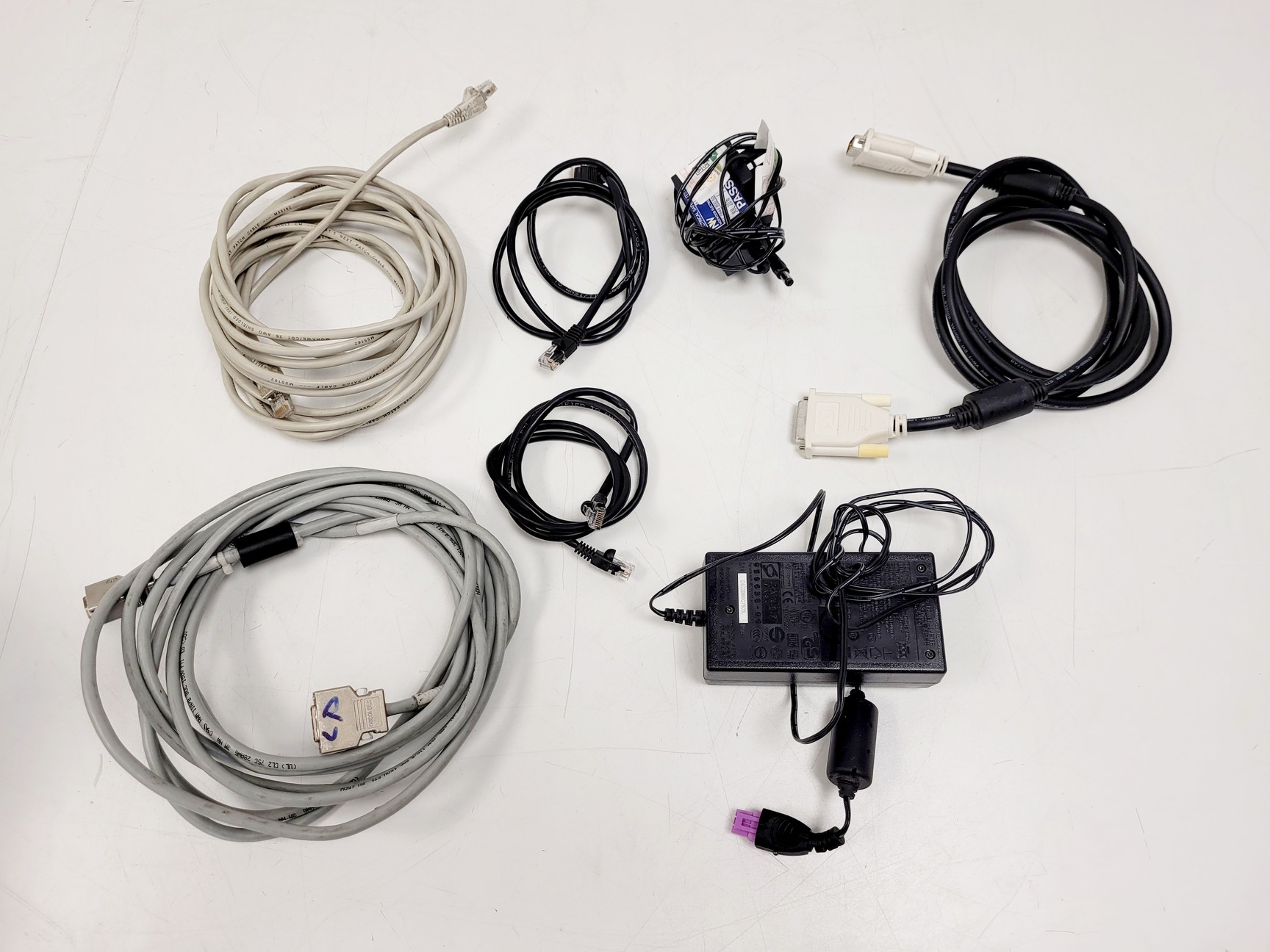Image of Nicolet Nexus FT-IR Spectrometer w/ PC & Omnic Version 5.2a Software Lab