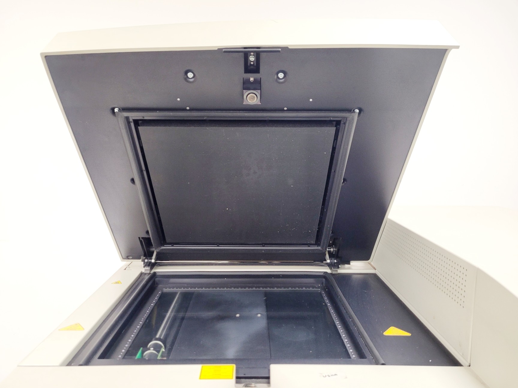 Image of Amersham Biosciences Typhoon Trio+ Variable Mode Imager w/ PC System