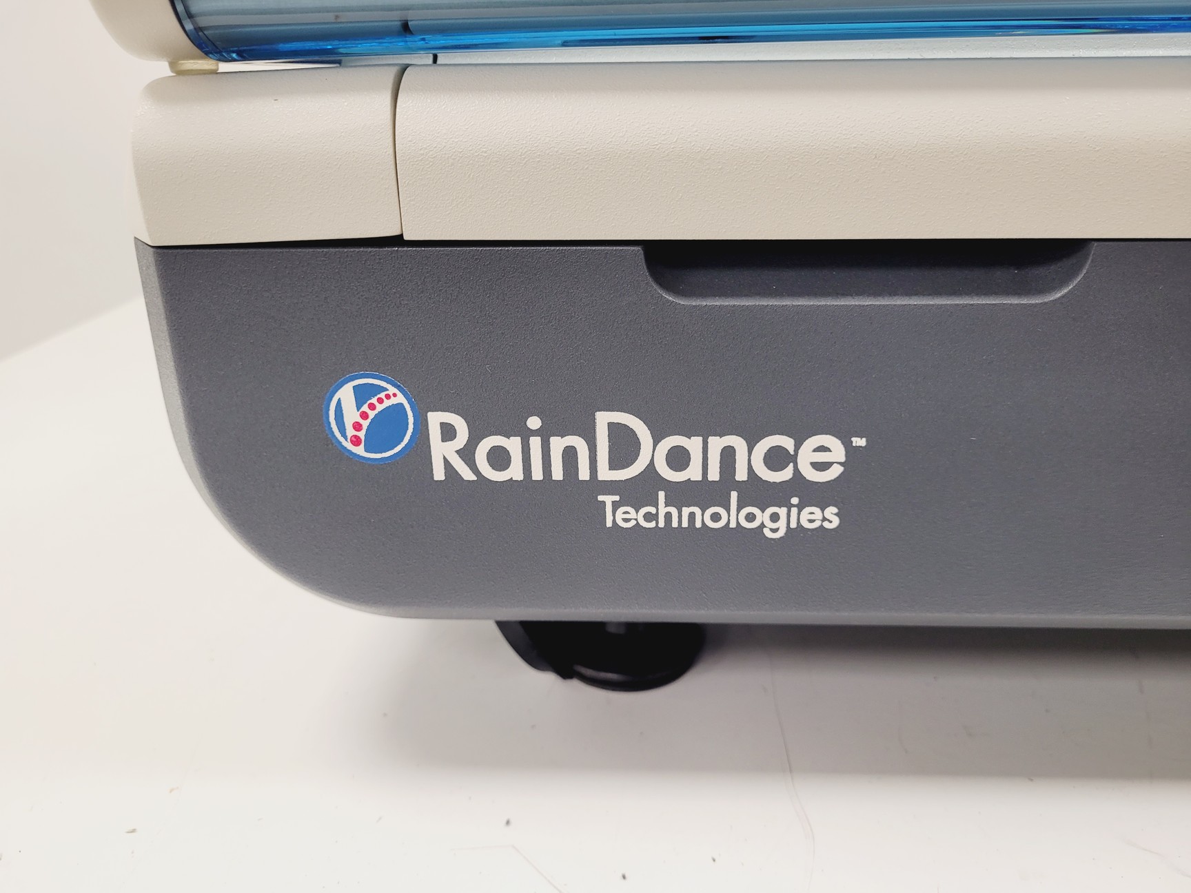 Image of RainDance Technologies ThunderStorm Sequencing System NGS Lab