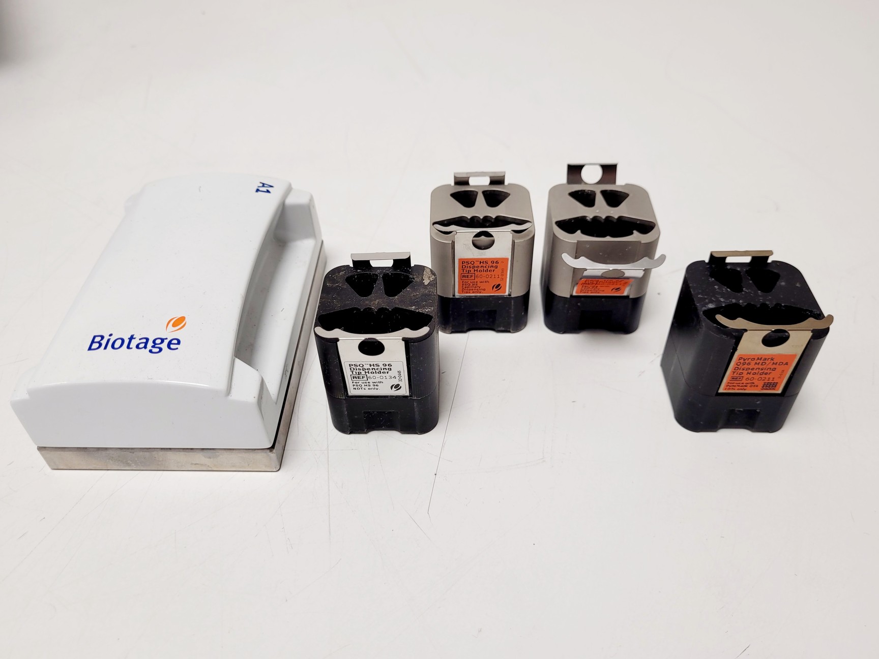 Image of Biotage PyroMark MD Instrument Pyrosequencing System w/ Accessories