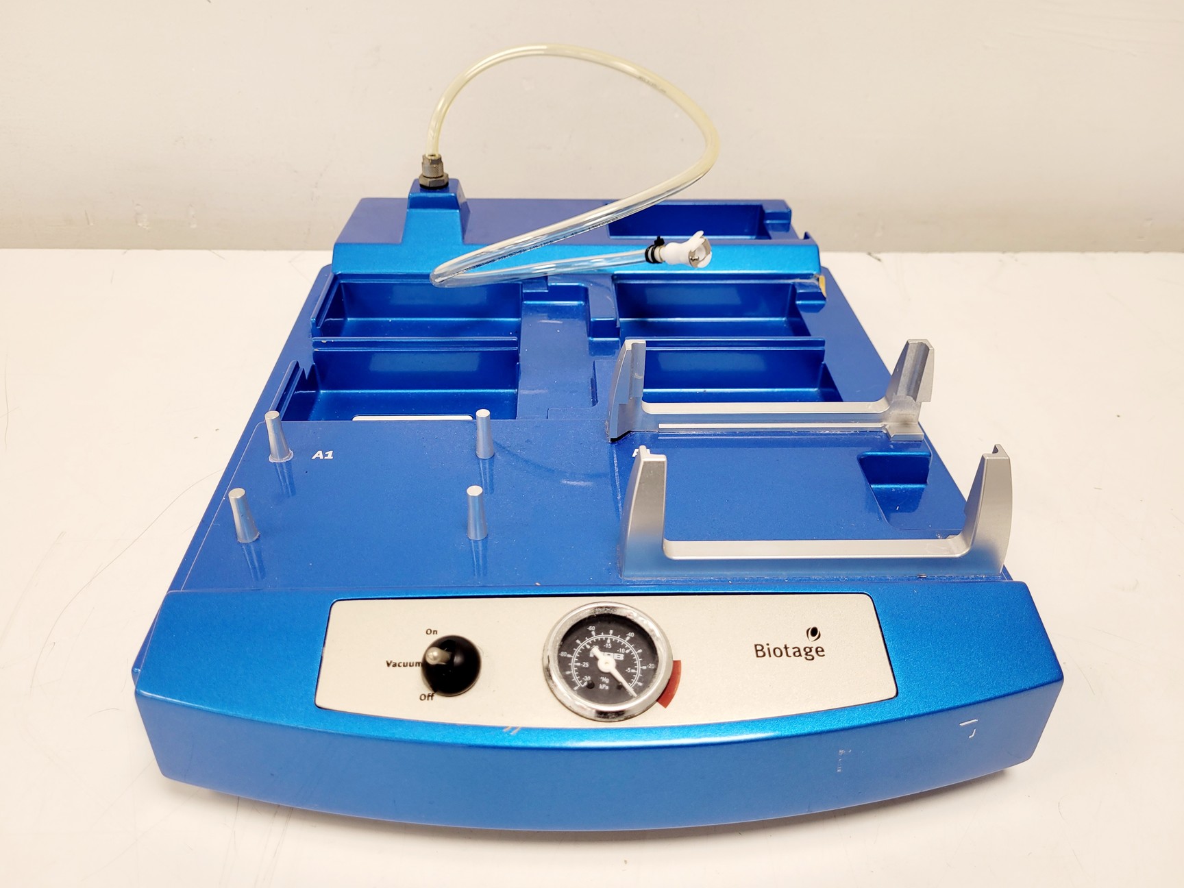 Image of Biotage PyroMark MD Instrument Pyrosequencing System w/ Accessories