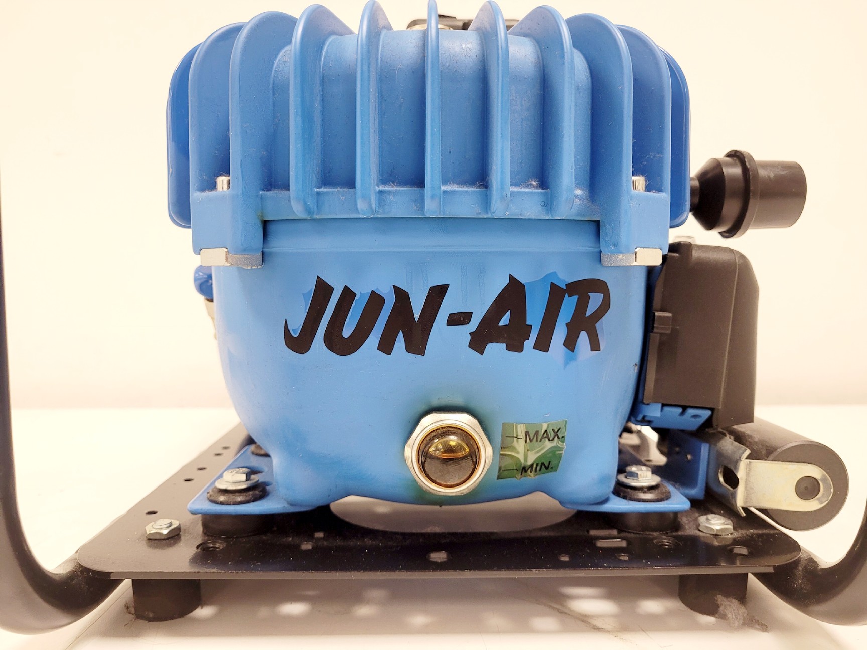 Image of TMC Anti-Vibration Table Model 63-530 w/ Jun-air 3-4 Air Compressor