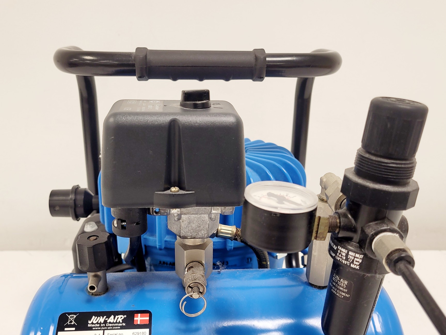 Image of TMC Anti-Vibration Table Model 63-530 w/ Jun-air 3-4 Air Compressor