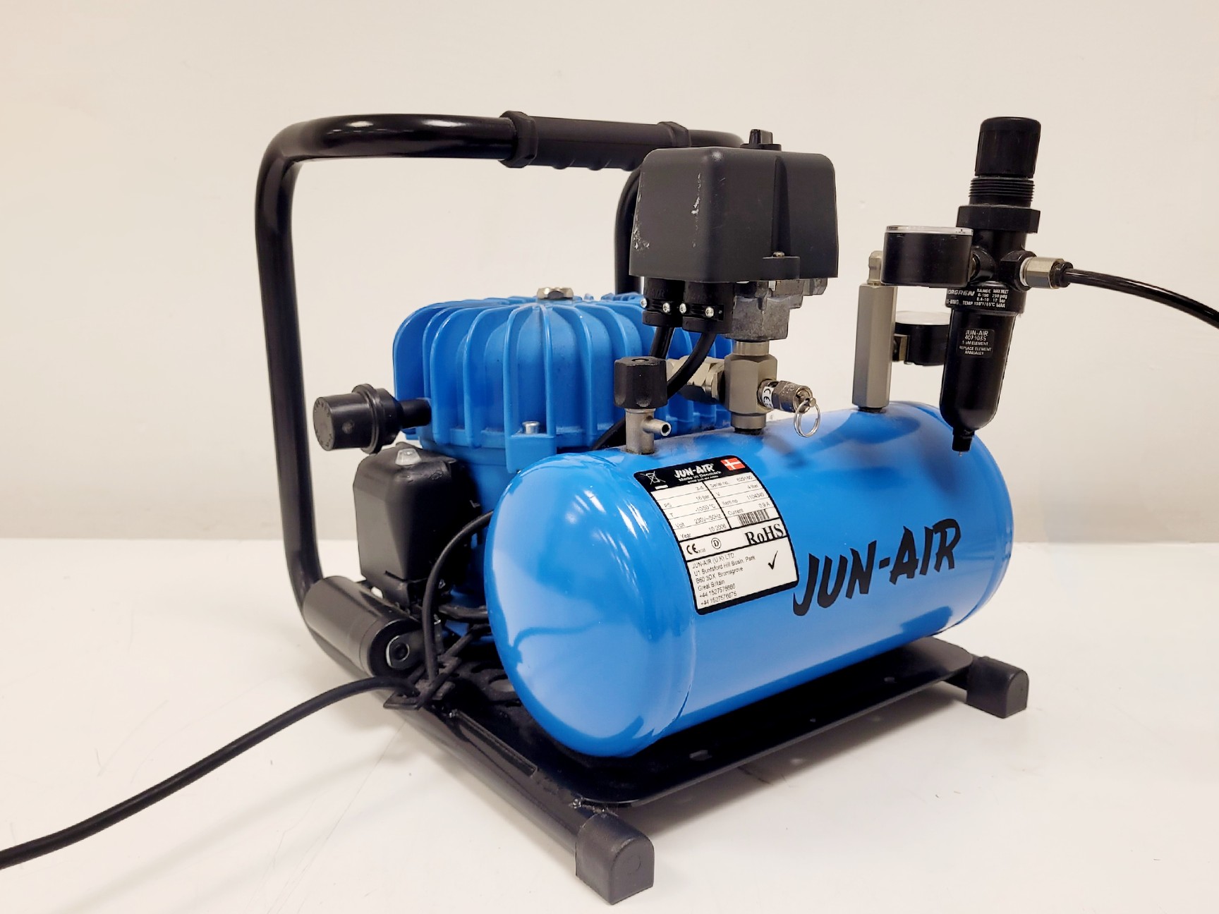 Image of TMC Anti-Vibration Table Model 63-530 w/ Jun-air 3-4 Air Compressor