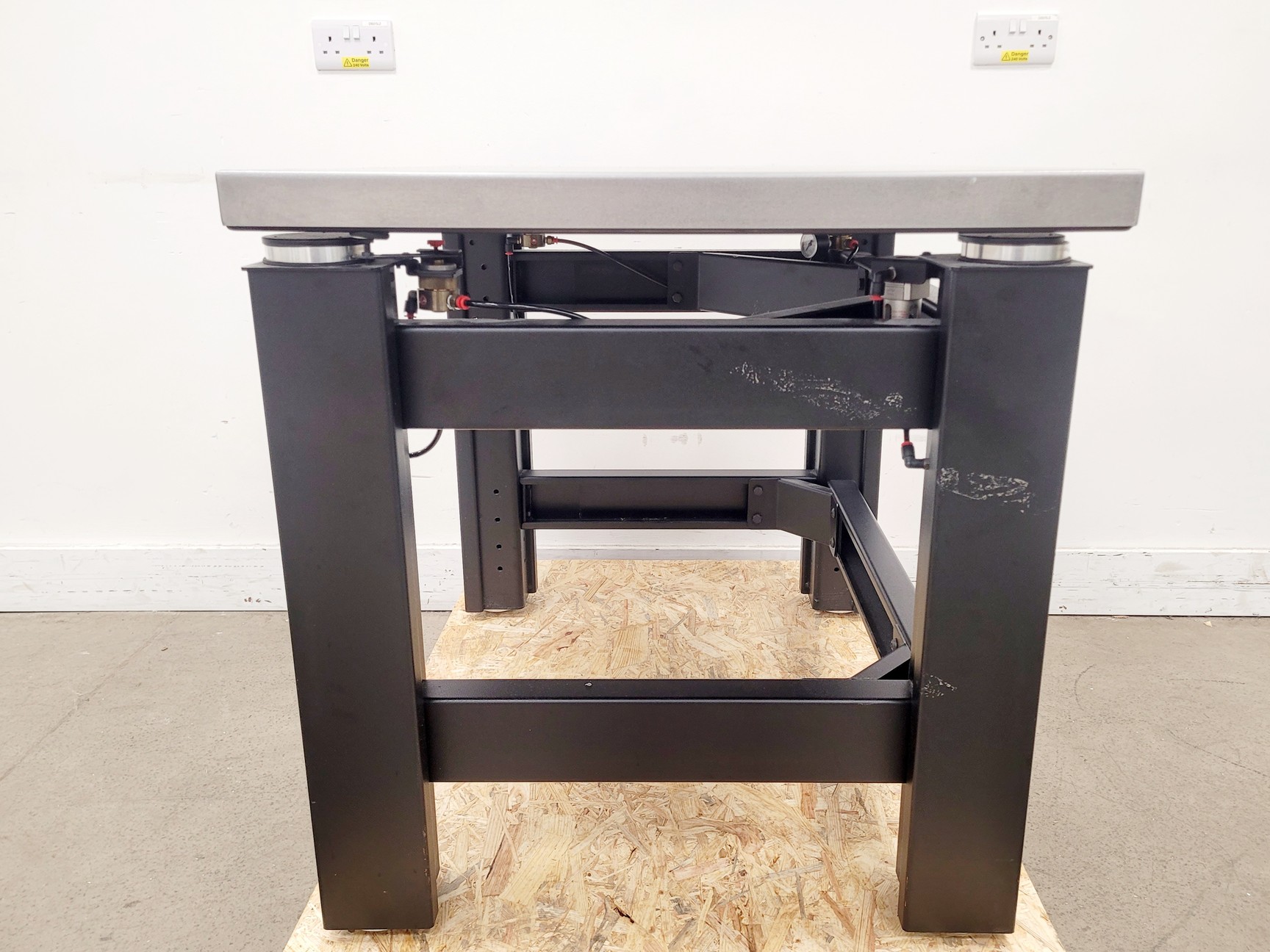 Image of TMC Anti-Vibration Table Model 63-530 w/ Jun-air 3-4 Air Compressor