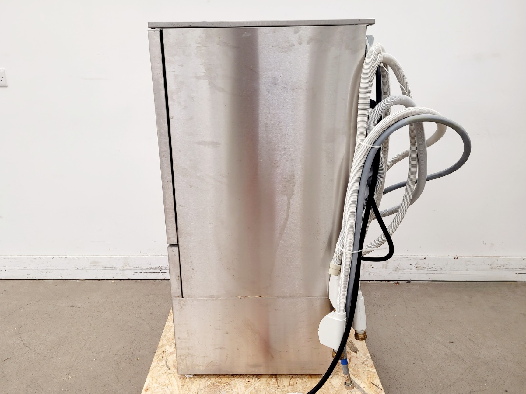 Image of Miele Professional Lab Washer Type GG05 Model PG 8593 Lab