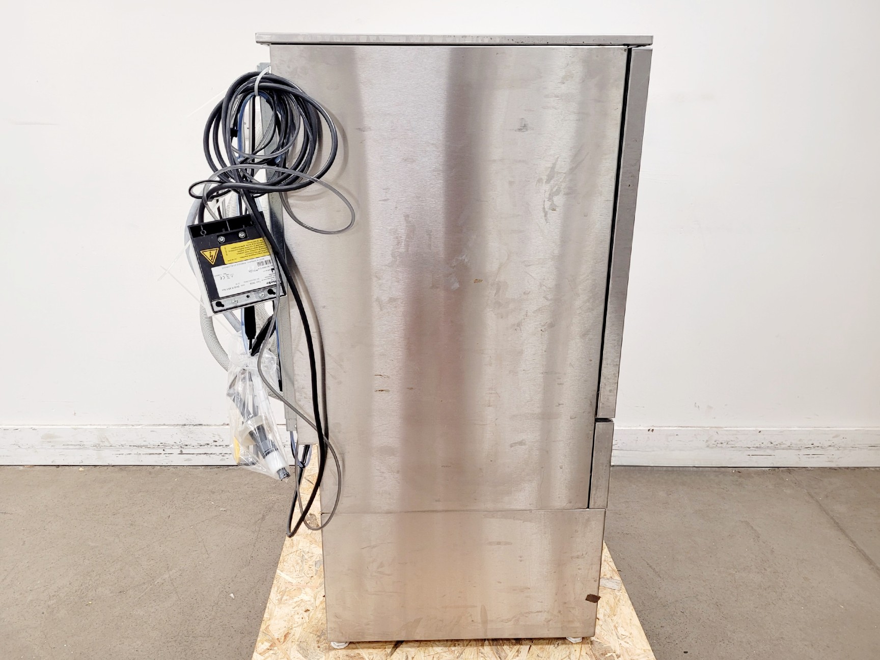 Image of Miele Professional Lab Washer Type GG05 Model PG 8593 Lab