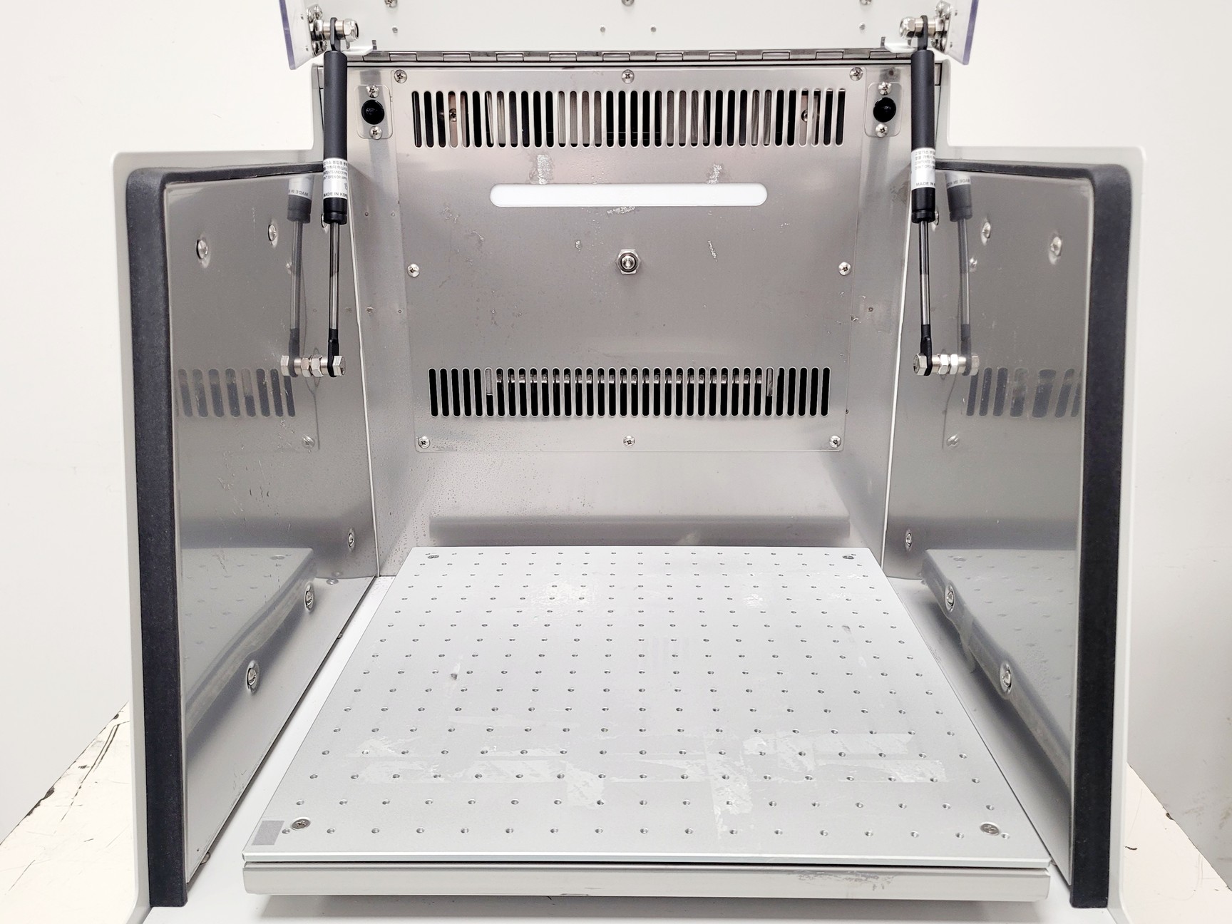 Image of Jeiotech Lab Companion Mediline Incubated Shaker Model IST-3075R