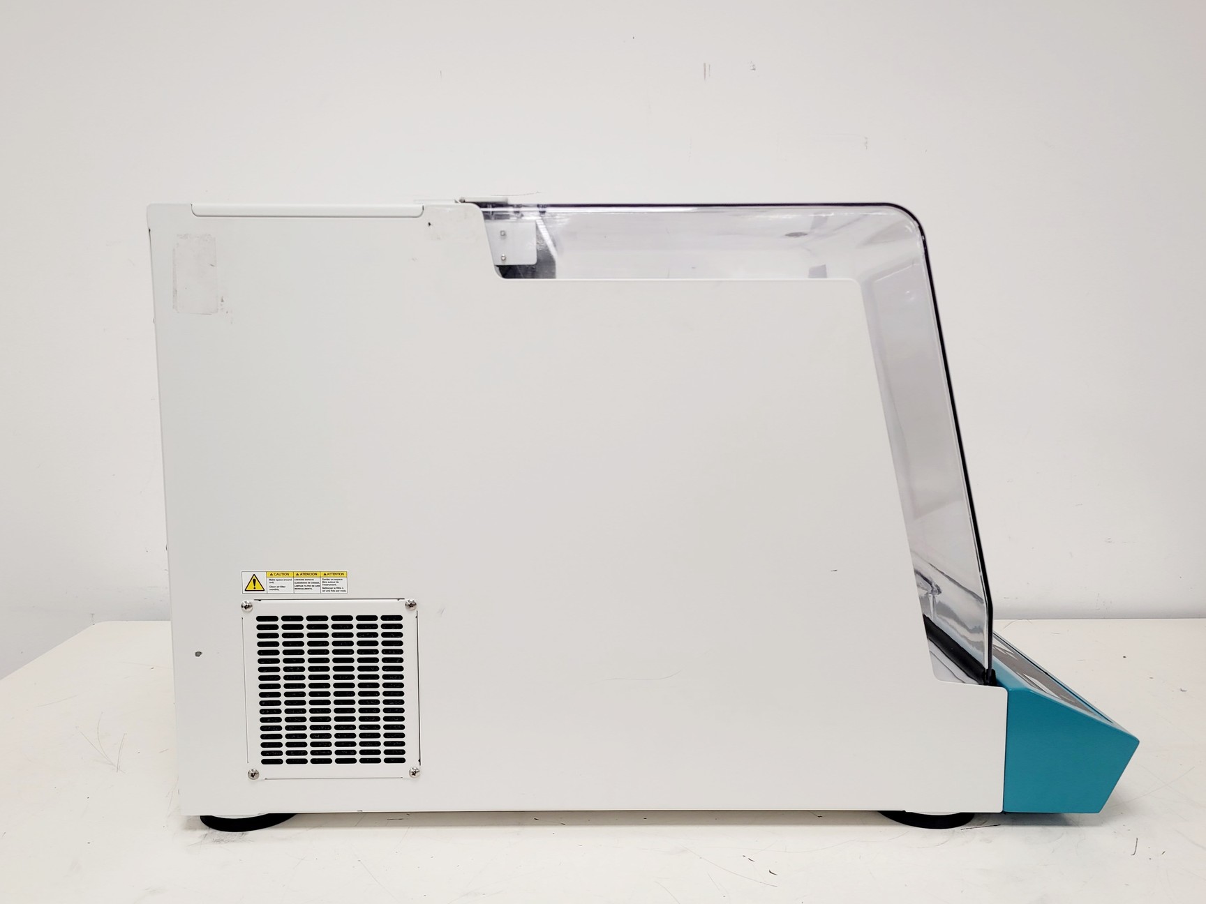 Image of Jeiotech Lab Companion Mediline Incubated Shaker Model IST-3075R