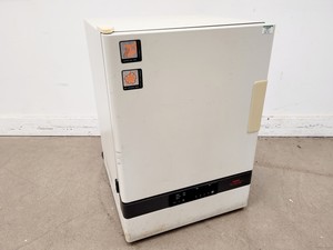 Thumbnail image of Sanyo MIR-162 Lab Incubator 