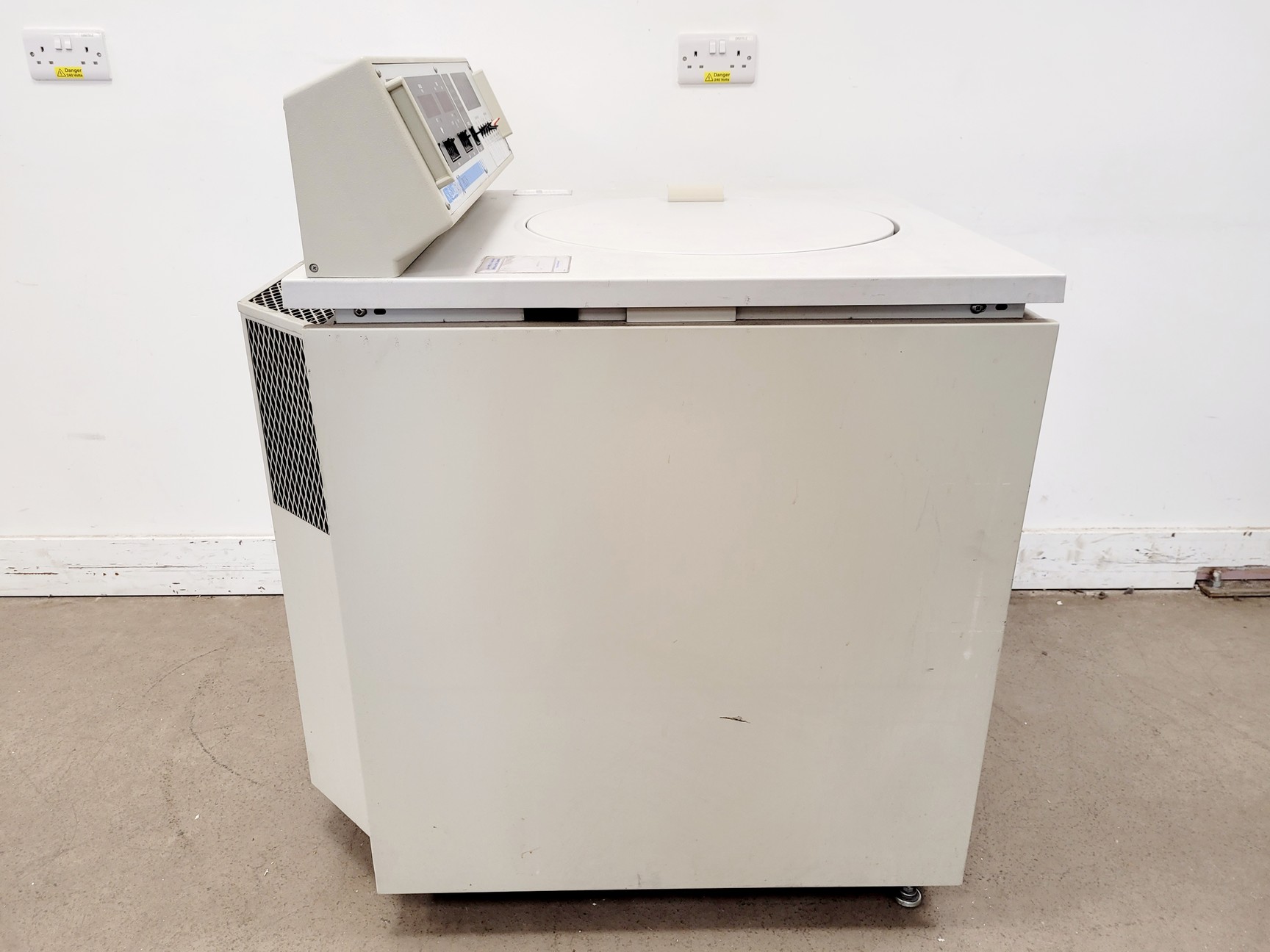 Image of Sorvall RC 5C Plus Centrifuge with Sorvall SA-600 Rotor Lab