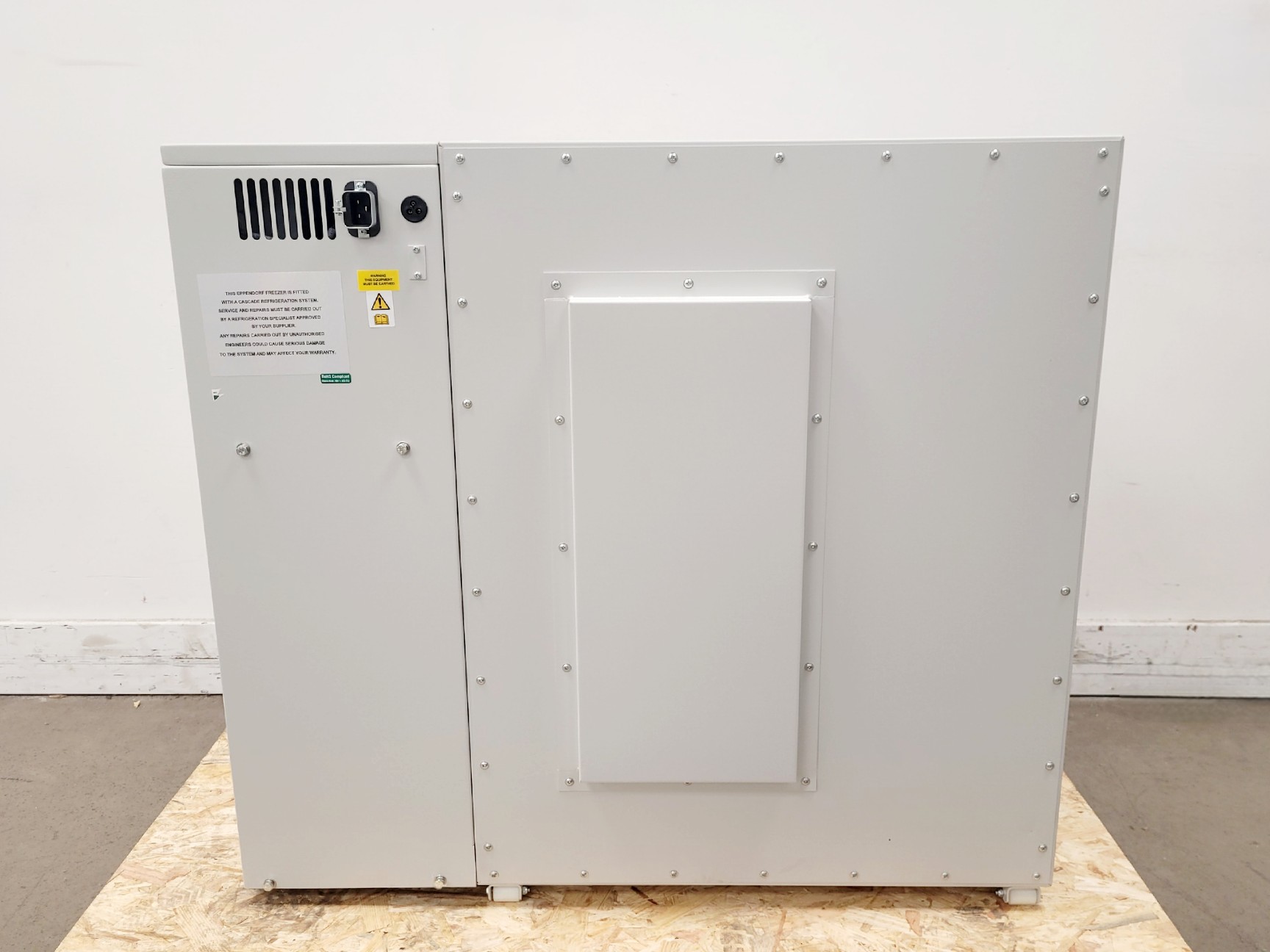 Image of Eppendorf CryoCube F101h-86 Ultra Low Temperature Freezer Lab