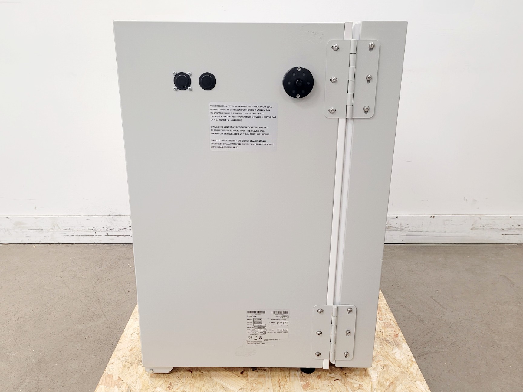 Image of Eppendorf CryoCube F101h-86 Ultra Low Temperature Freezer Lab