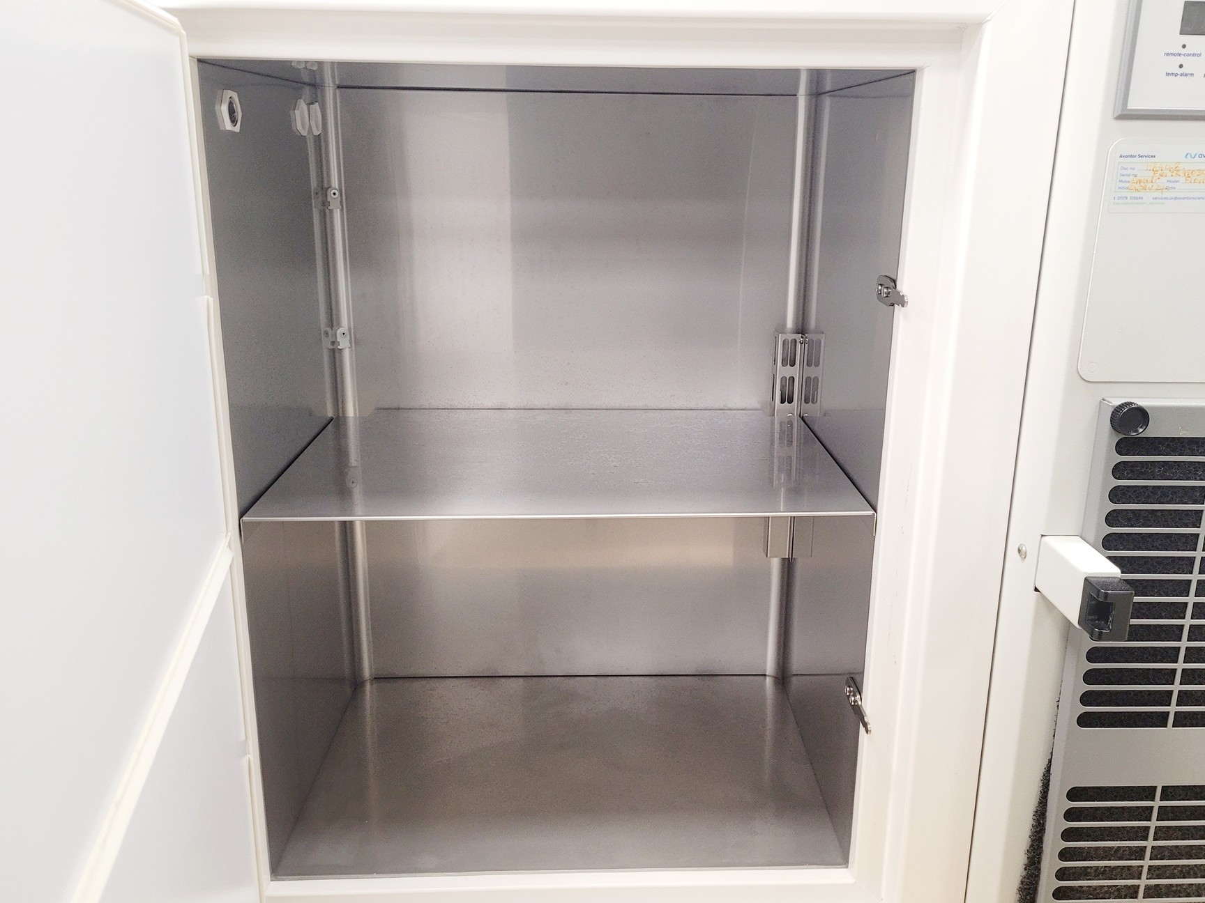 Image of Eppendorf CryoCube F101h-86 Ultra Low Temperature Freezer Lab