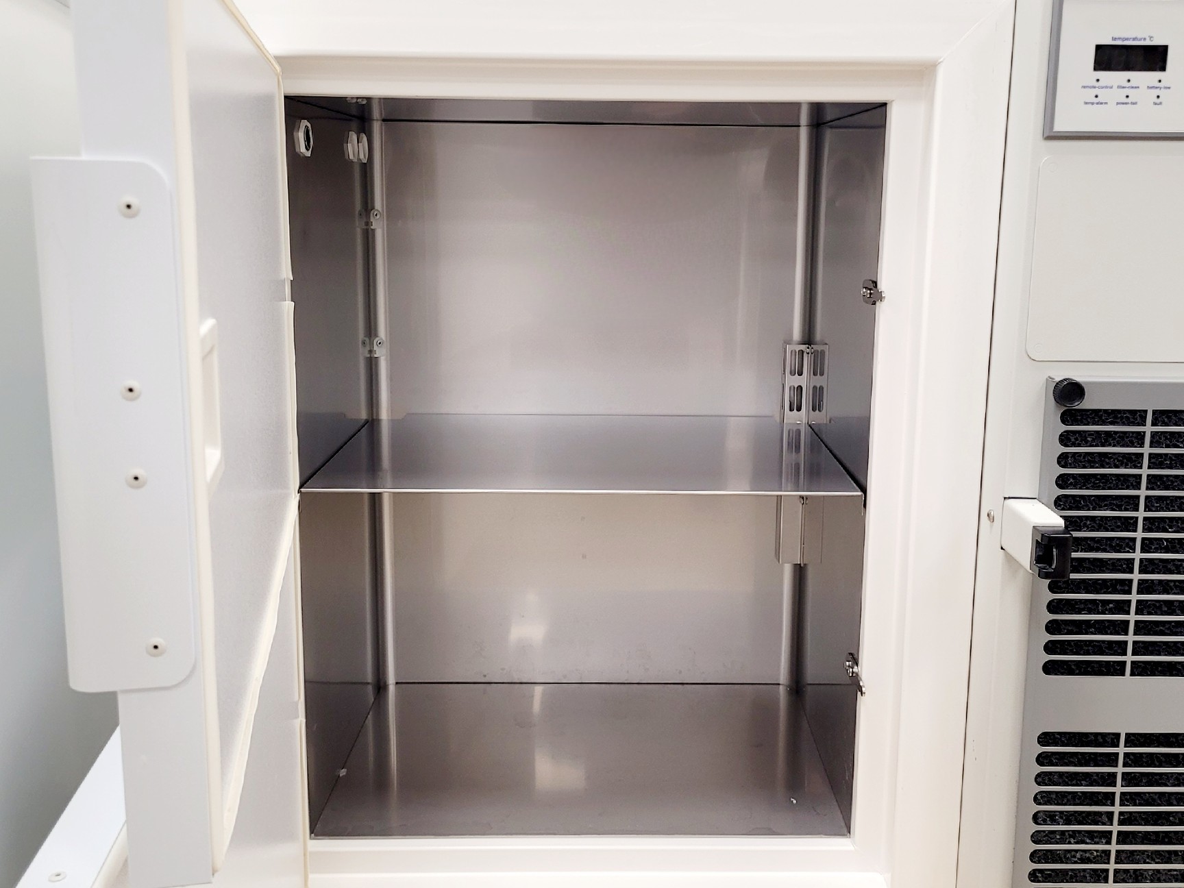 Image of Eppendorf CryoCube F101h-86 Ultra Low Temperature Freezer