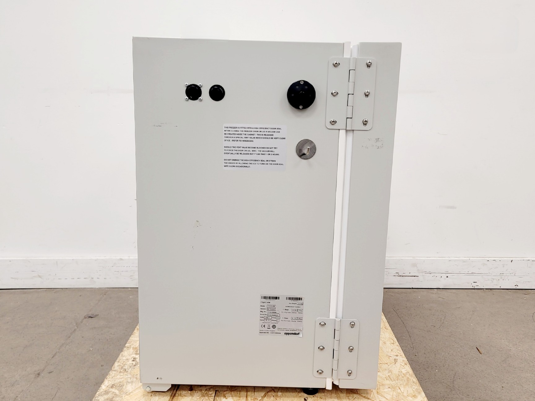Image of Eppendorf CryoCube F101h-86 Ultra Low Temperature Freezer