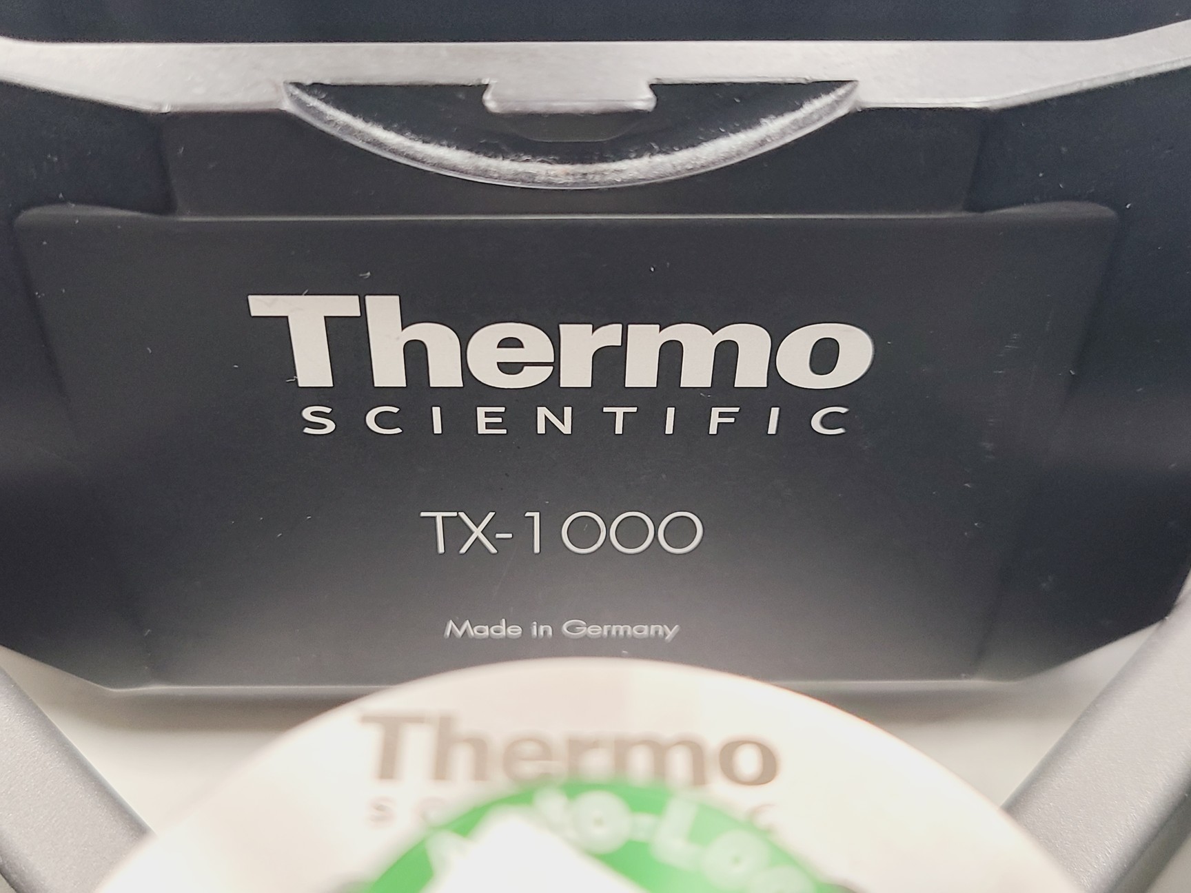 Image of Thermo Scientific Heraeus Megafuge 40 Centrifuge w/ 75003017 Rotor 4200RPM 