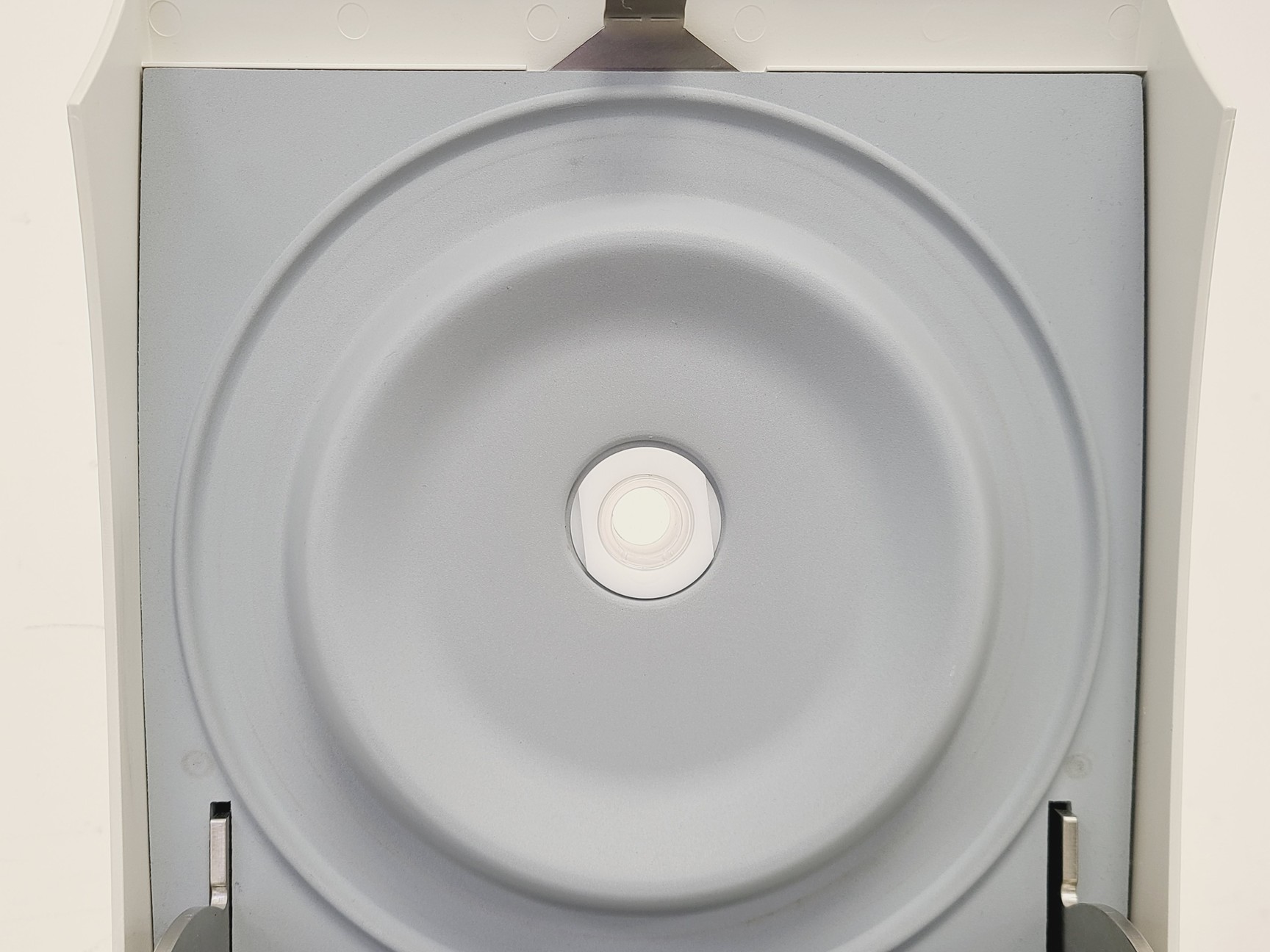 Image of Thermo Scientific Heraeus Fresco 17 Centrifuge w/ 75003410 Rotor 14800RPM