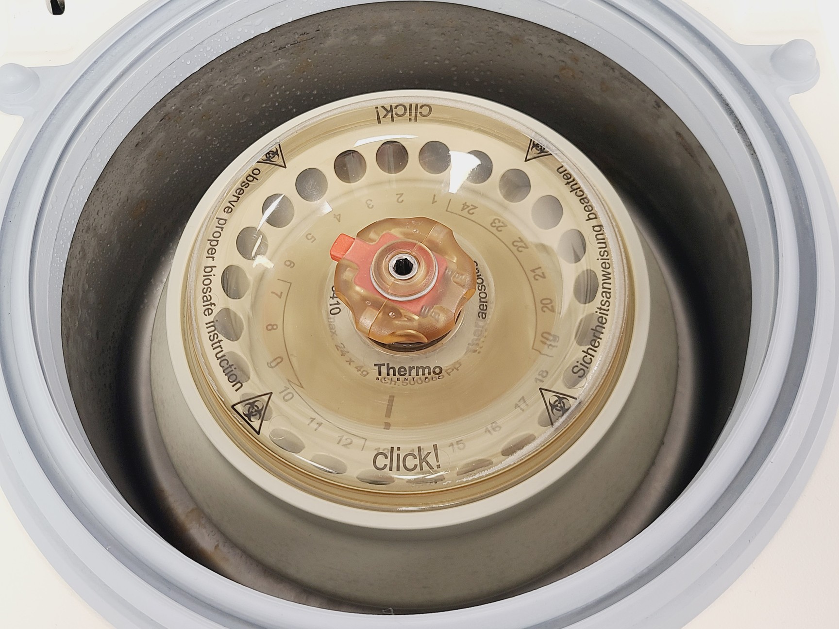 Image of Thermo Scientific Heraeus Fresco 17 Centrifuge w/ 75003410 Rotor 14800RPM