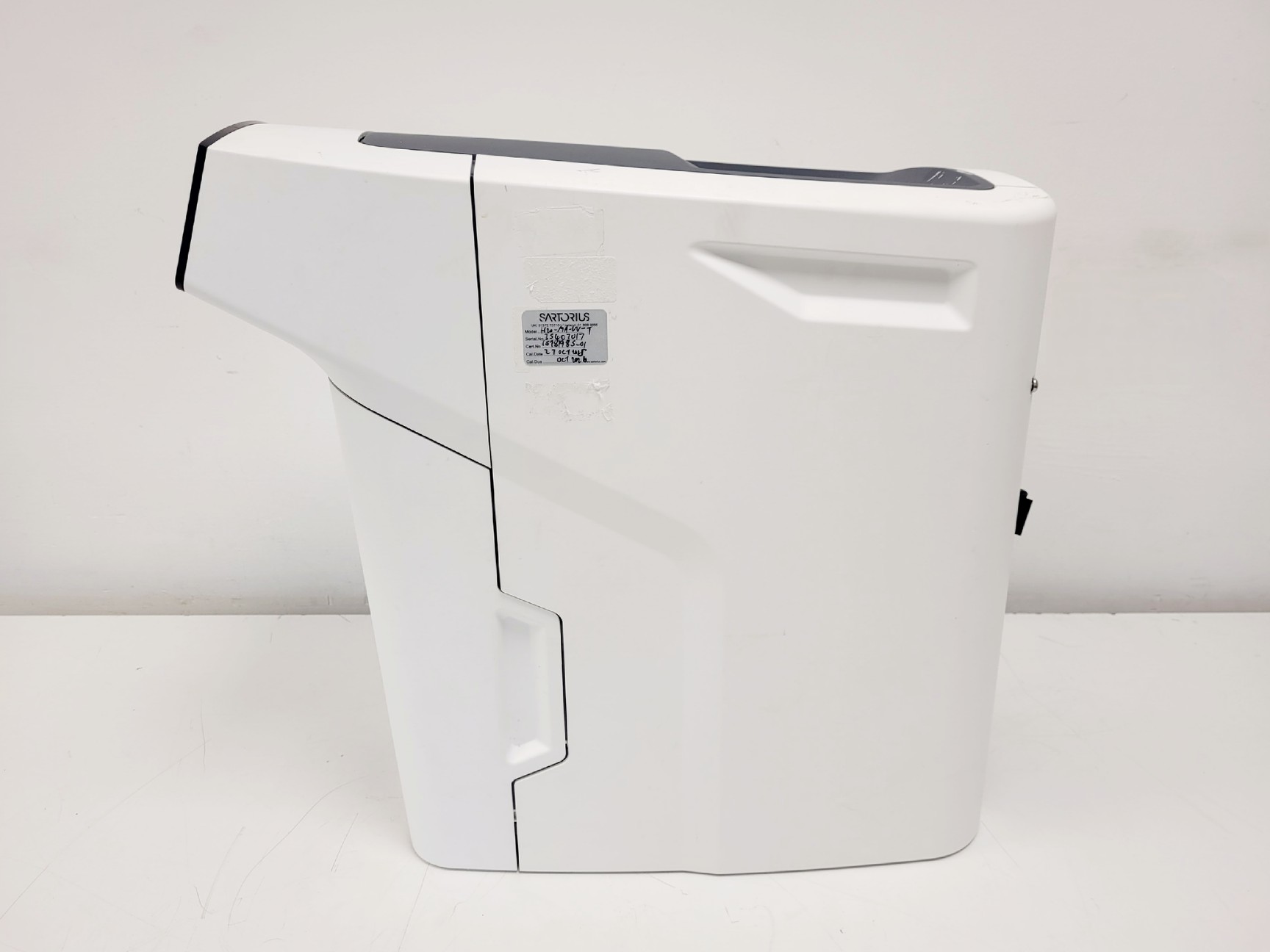 Image of Sartorius Arium Mini H20-MA-UV-T Water Purifier Lab