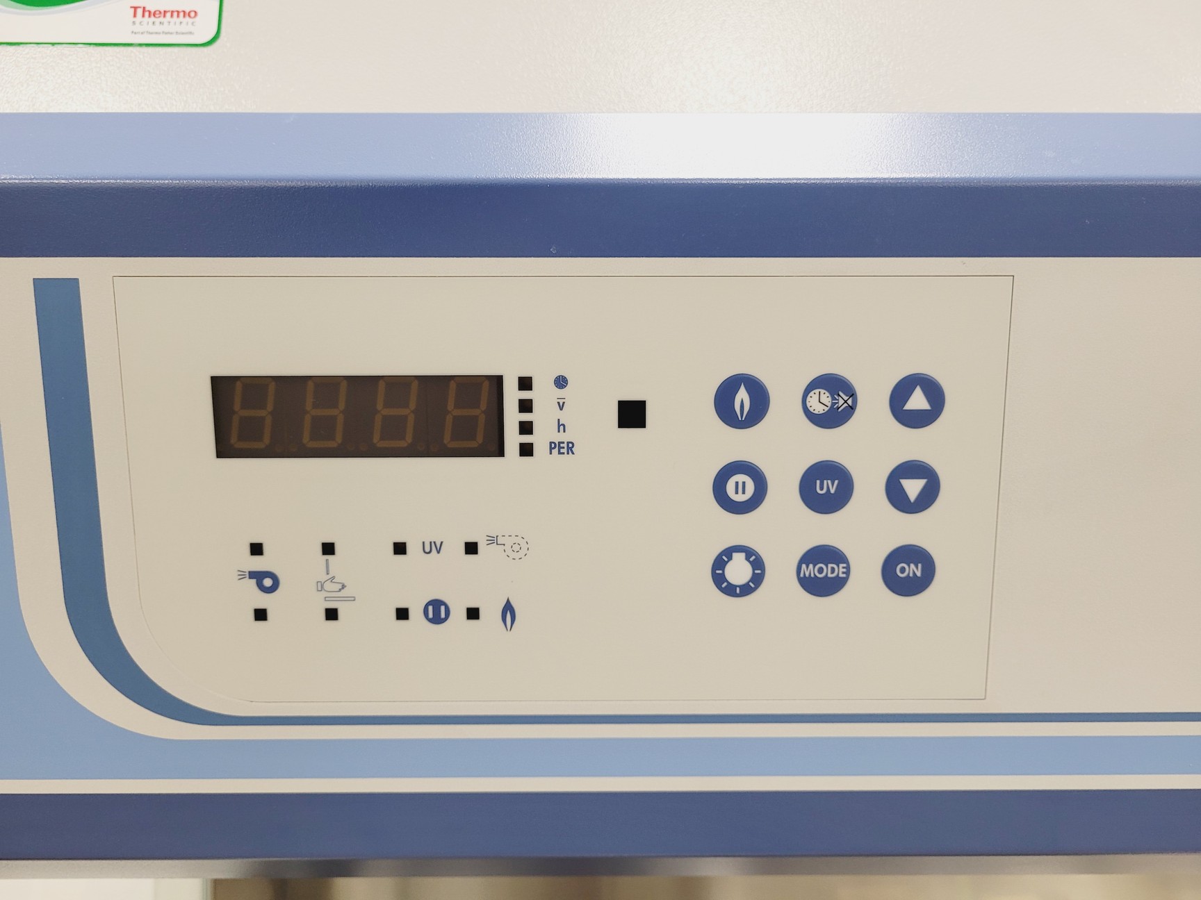 Image of Thermo Scientific Safe 2020 1.2 Safety Cabinet w/ Stand Lab