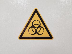 Thumbnail image of Thermo Scientific Safe 2020 1.2 Safety Cabinet w/ Stand Lab