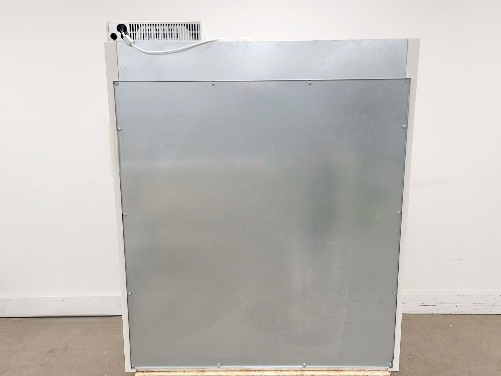 Image of Thermo Scientific Safe 2020 1.2 Safety Cabinet w/ Stand Lab