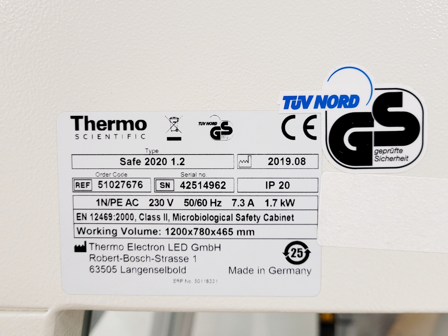 Image of Thermo Scientific Safe 2020 1.2 Safety Cabinet w/ Stand Lab