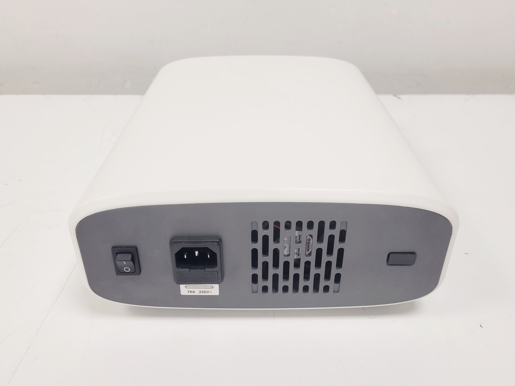Image of Invitrogen PowerEase Touch 120W Electrophoresis Power Supply (2021) Lab