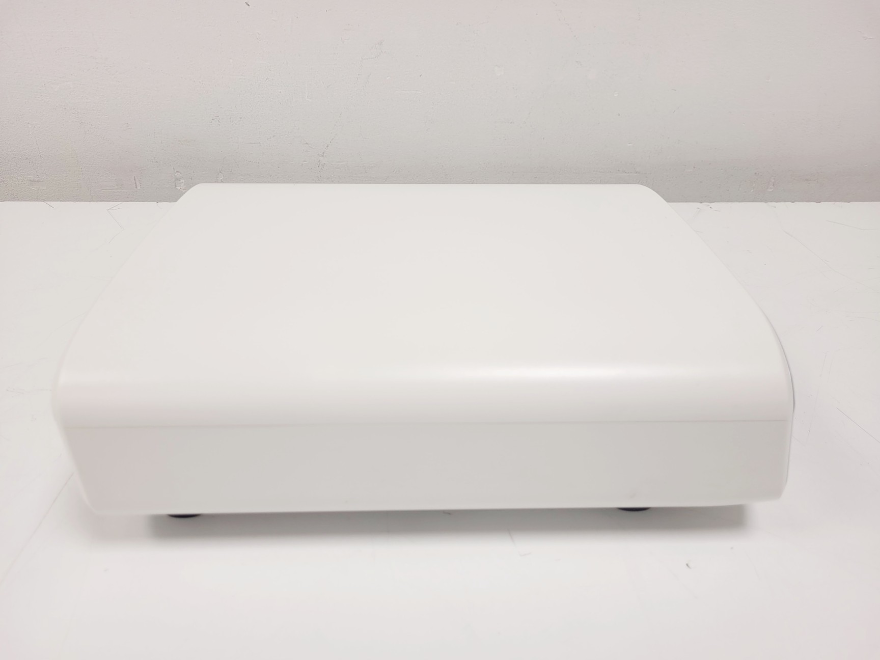 Image of Invitrogen PowerEase Touch 120W Electrophoresis Power Supply (2021) Lab