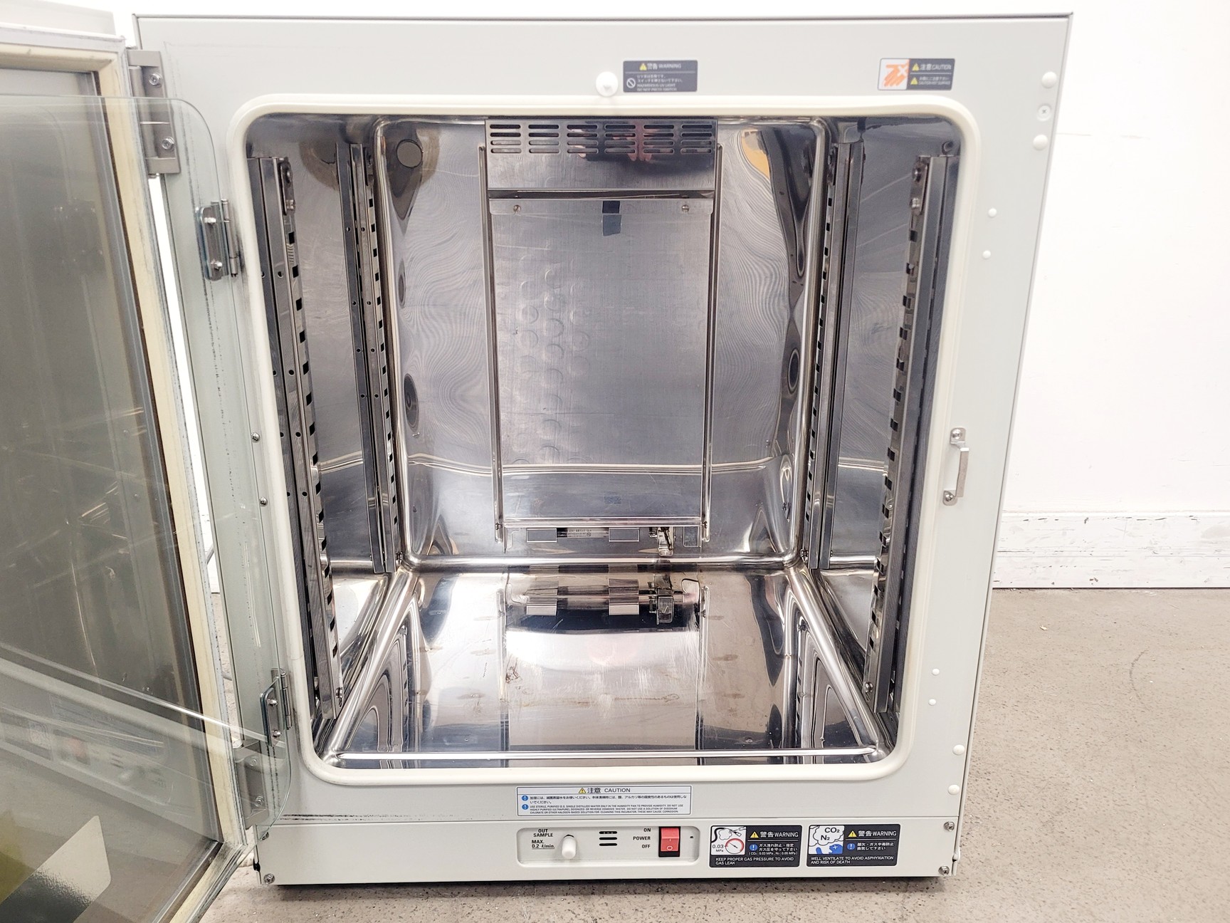 Image of Sanyo CO2 Incubator Model MCO-20AIC Lab