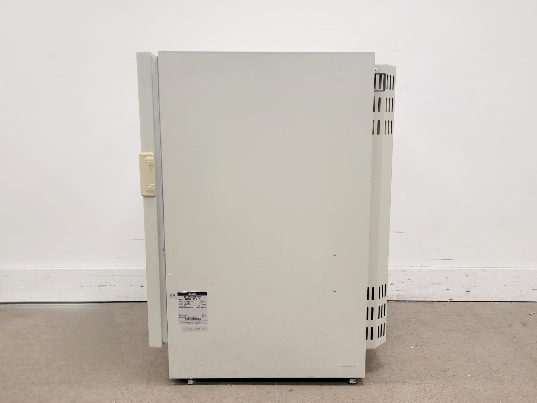 Image of Sanyo CO2 Incubator Model MCO-17AIC Lab