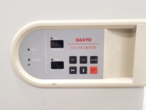 Thumbnail image of Sanyo CO2 Incubator Model MCO-17AIC Lab