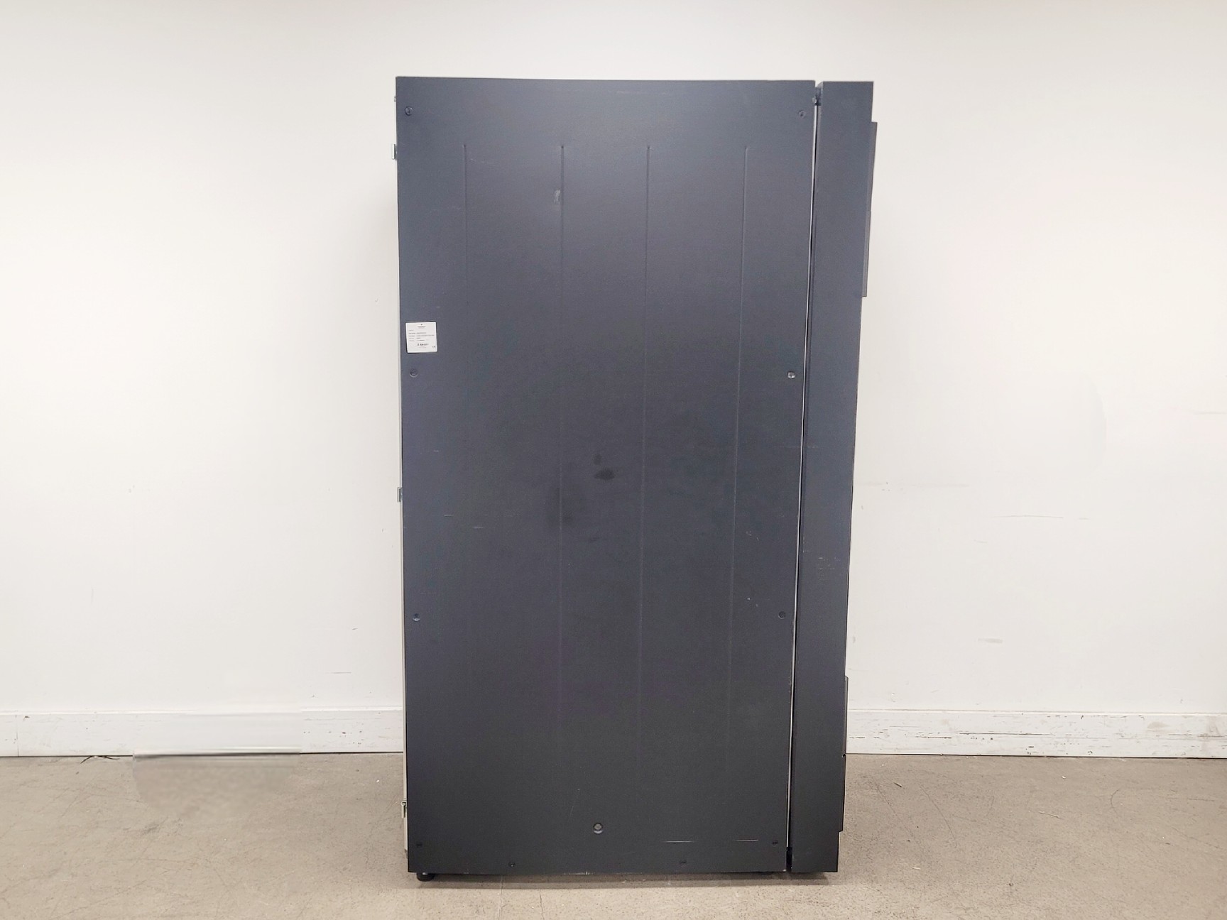 Image of Emerson Network Power CoolDoor Server Rack P/N: DCD35A6E30A001