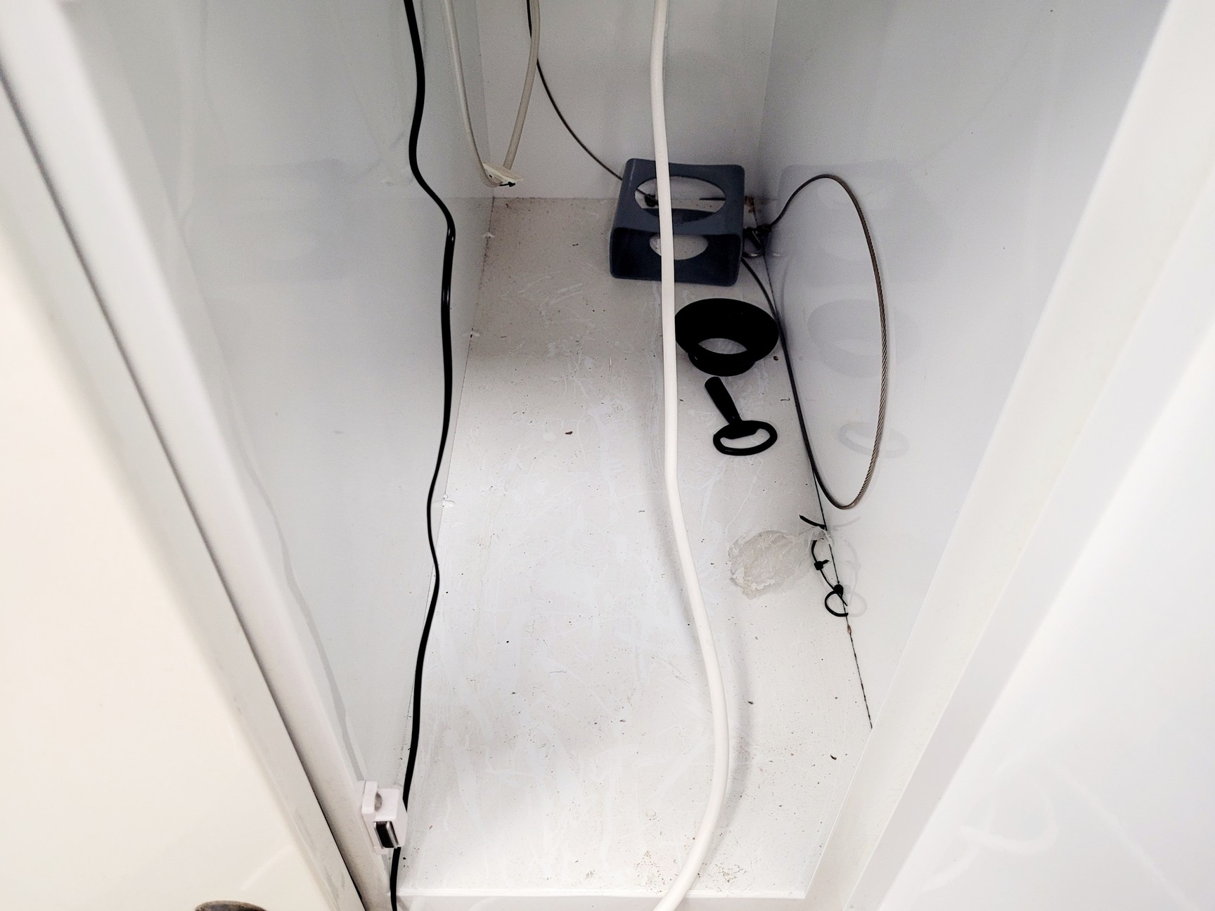 Image of Total Contaminant Solutions T.C.S 1000MR Ductless Fume Cupboard Lab