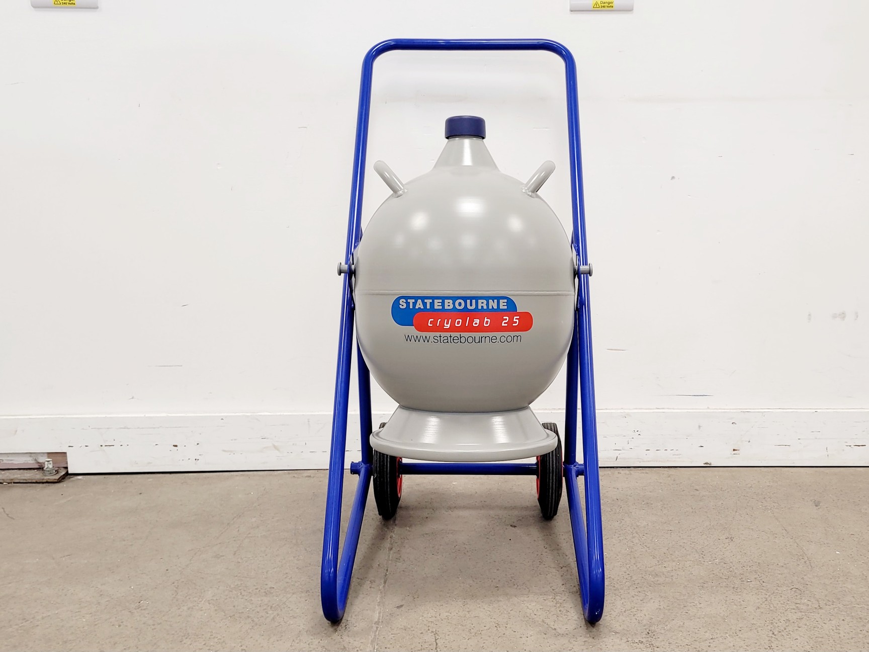 Image of Statebourne Cryolab 25 Portable Liquid Nitrogen Tank w/ Trolley 