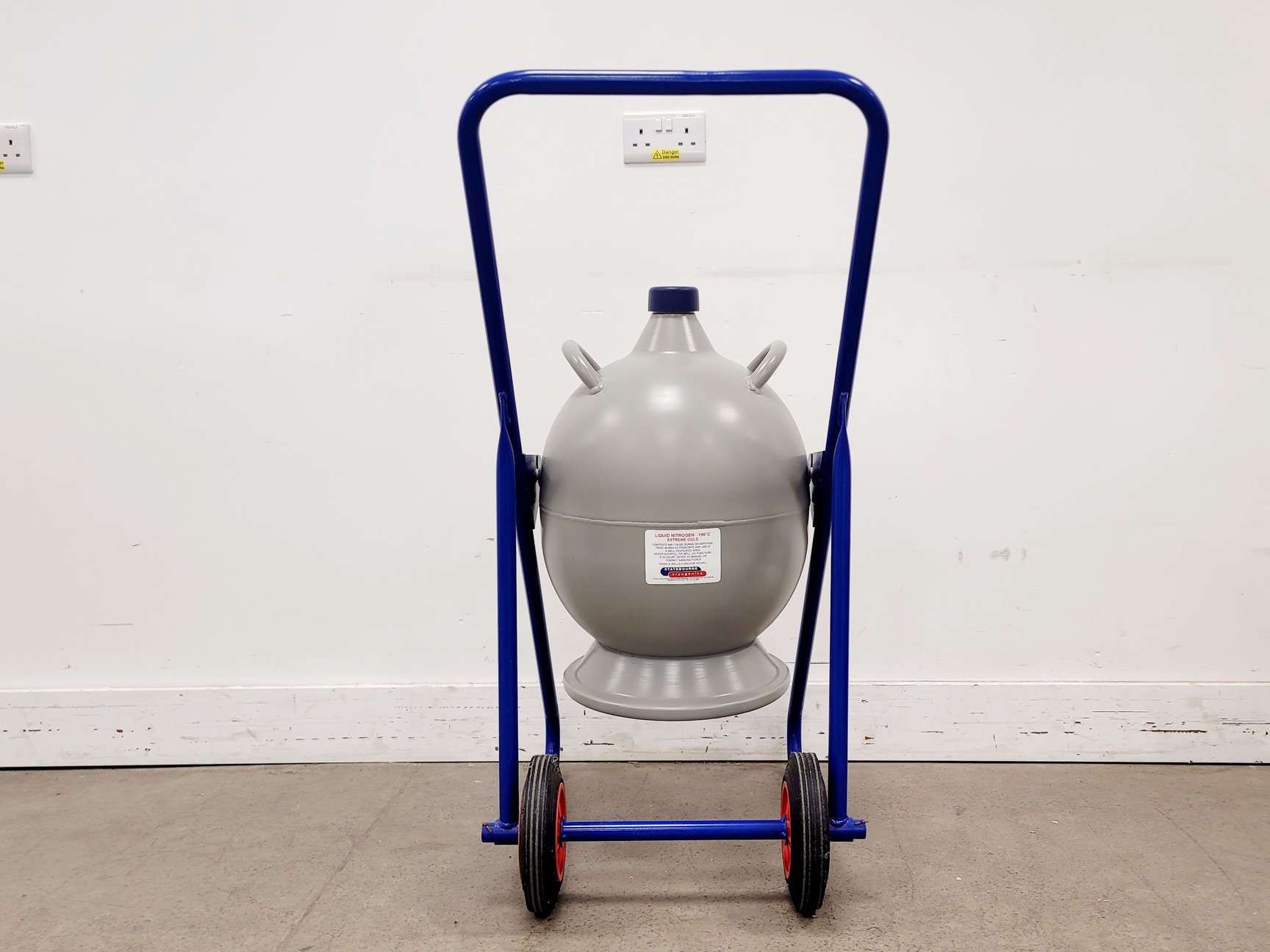 Image of Statebourne Cryolab 25 Portable Liquid Nitrogen Tank w/ Trolley 