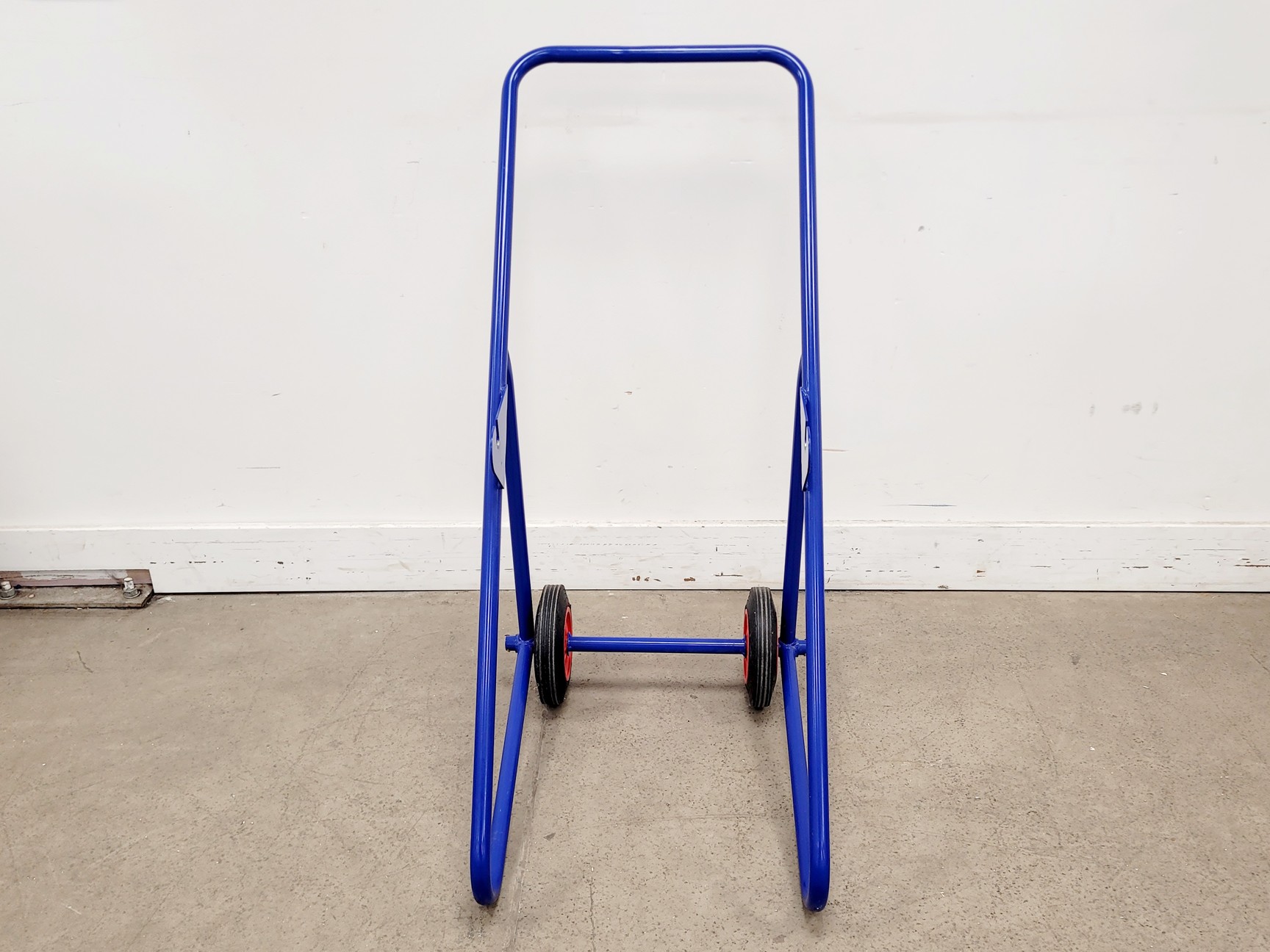 Image of Statebourne Cryolab 25 Portable Liquid Nitrogen Tank w/ Trolley 