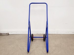 Thumbnail image of Statebourne Cryolab 25 Portable Liquid Nitrogen Tank w/ Trolley 