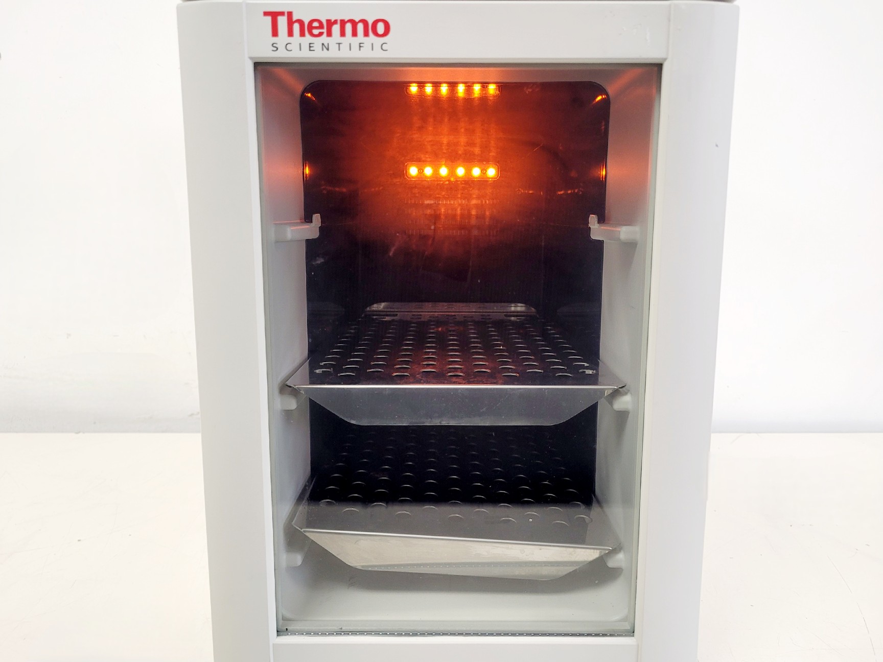 Image of Thermo Scientific HERATHERM IMC 18 Incubator Lab