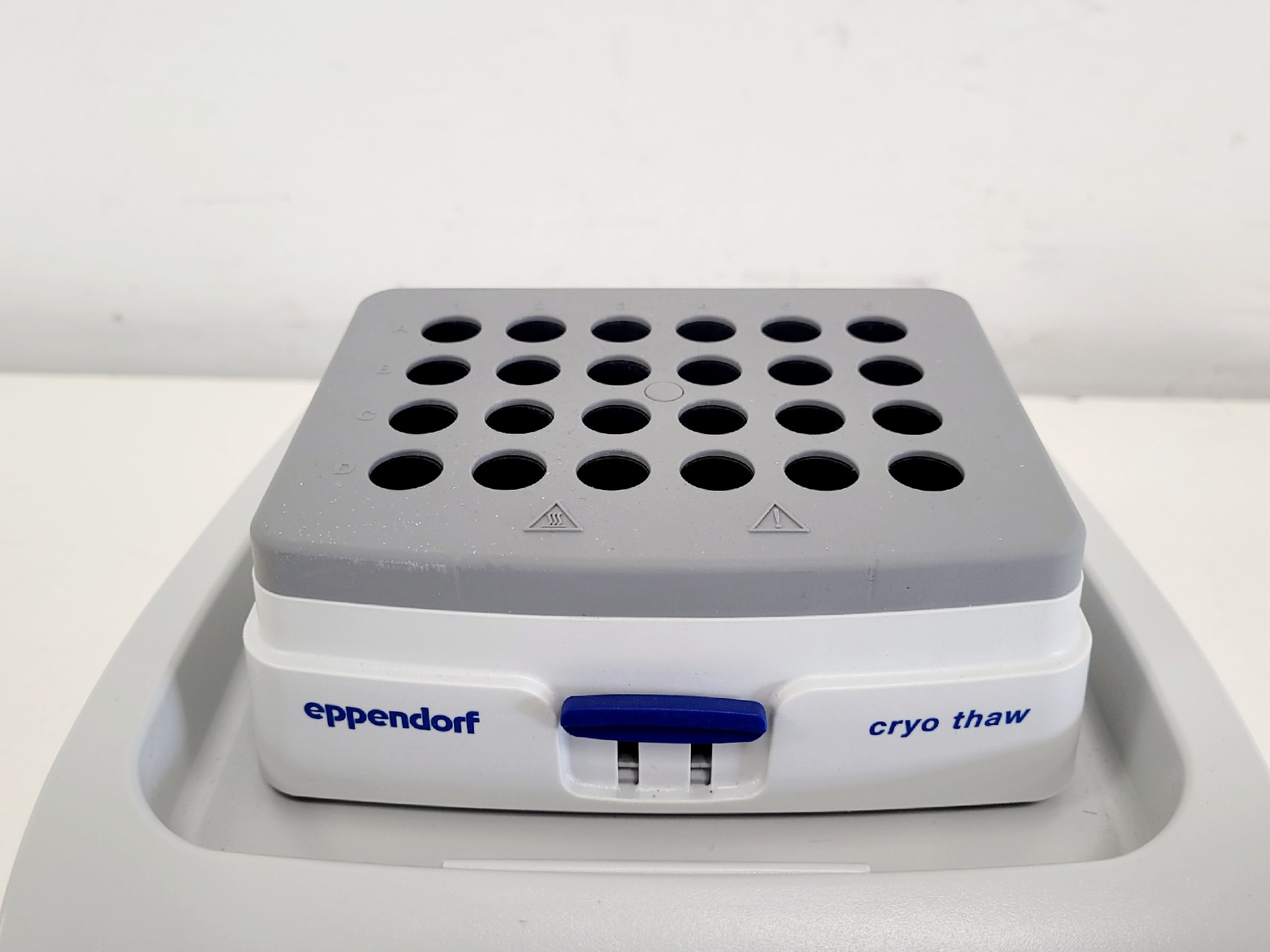 Image of Eppendorf ThermoMixer C Thermal Cycler w/ Cryo Thaw Block Lab