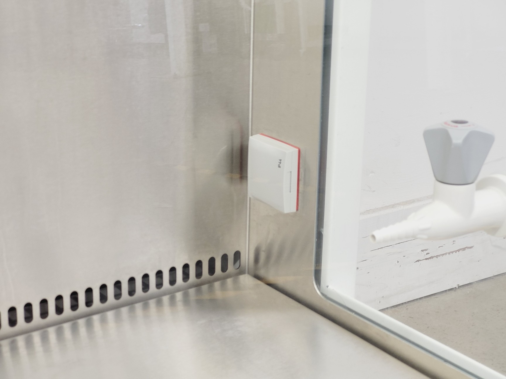 Image of CAS BioMAT 2 1500 Class II Microbiological Safety Cabinet w/ Stand Lab