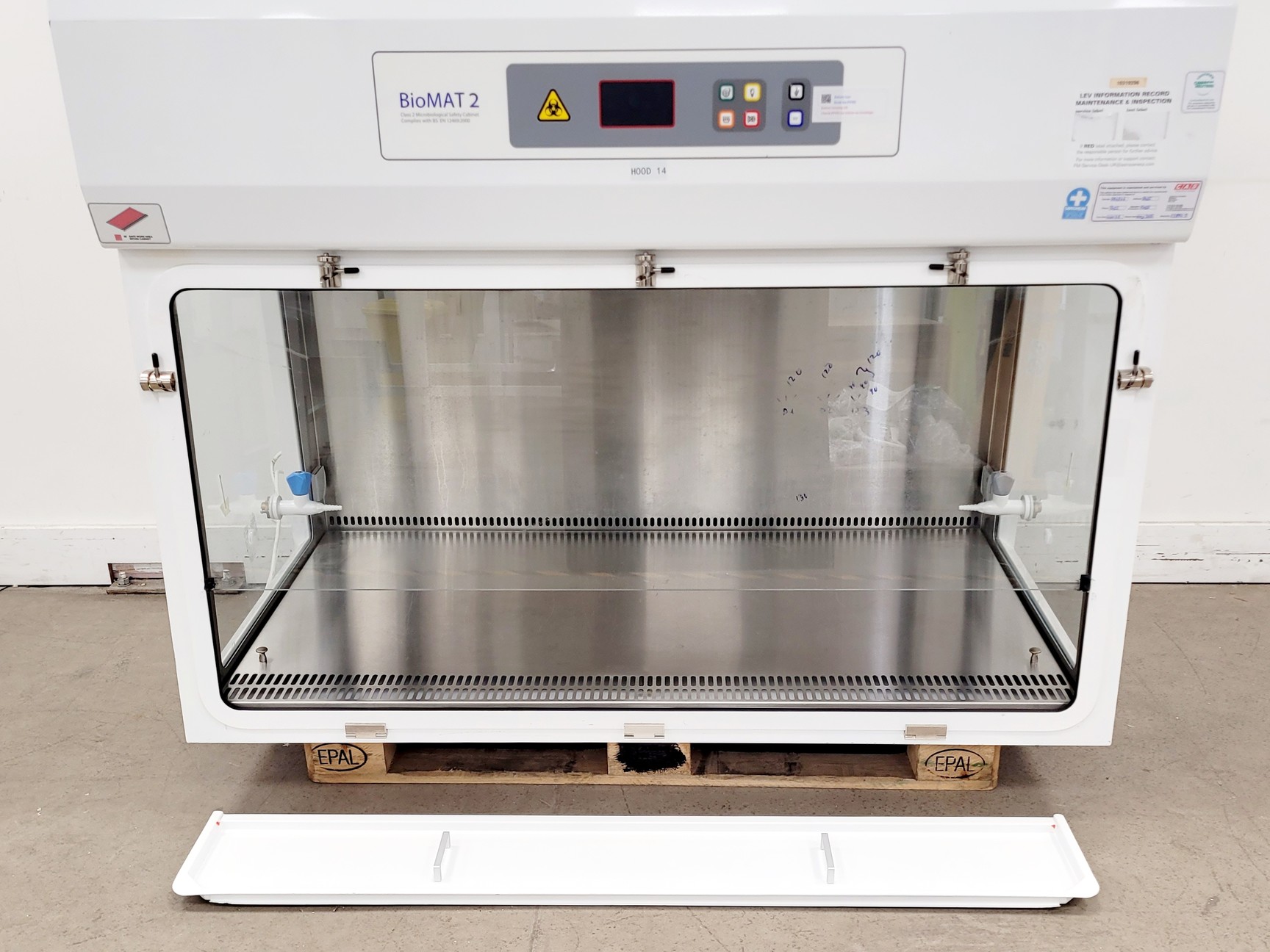 Image of CAS BioMAT 2 1500 Class II Microbiological Safety Cabinet w/ Stand Lab