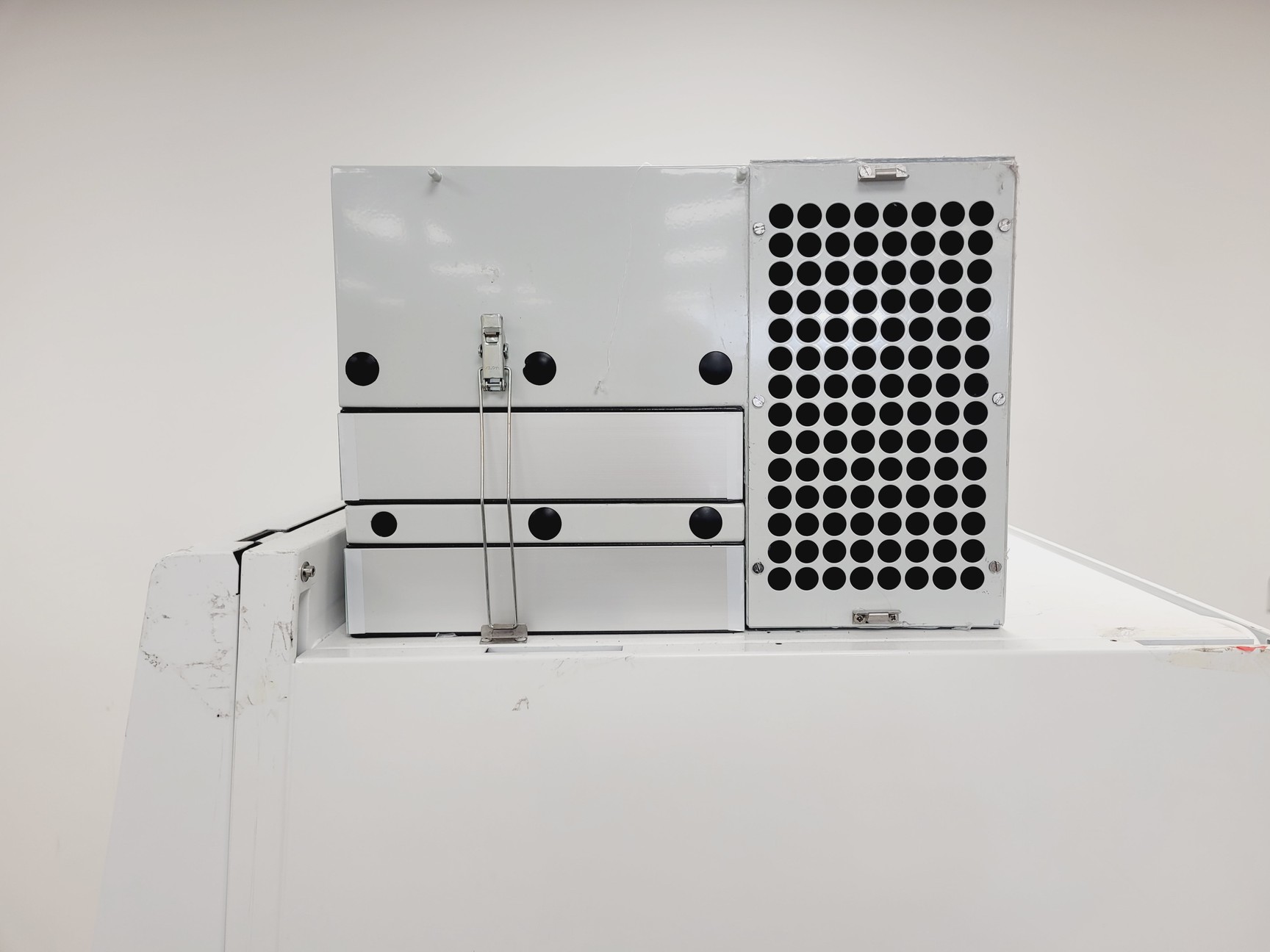 Image of CAS BioMAT 2 1500 Class II Microbiological Safety Cabinet w/ Stand Lab