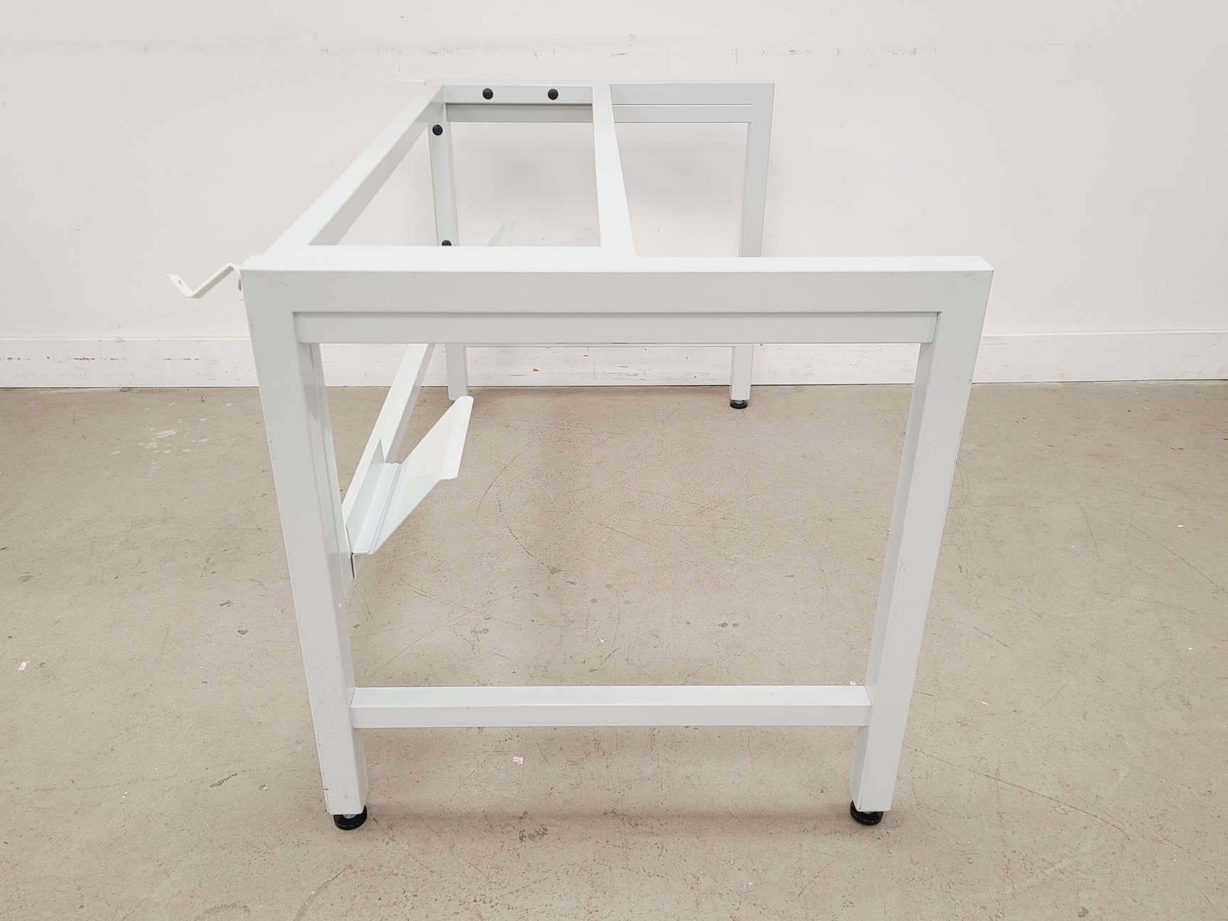 Image of CAS BioMAT 2 1500 Class II Microbiological Safety Cabinet w/ Stand