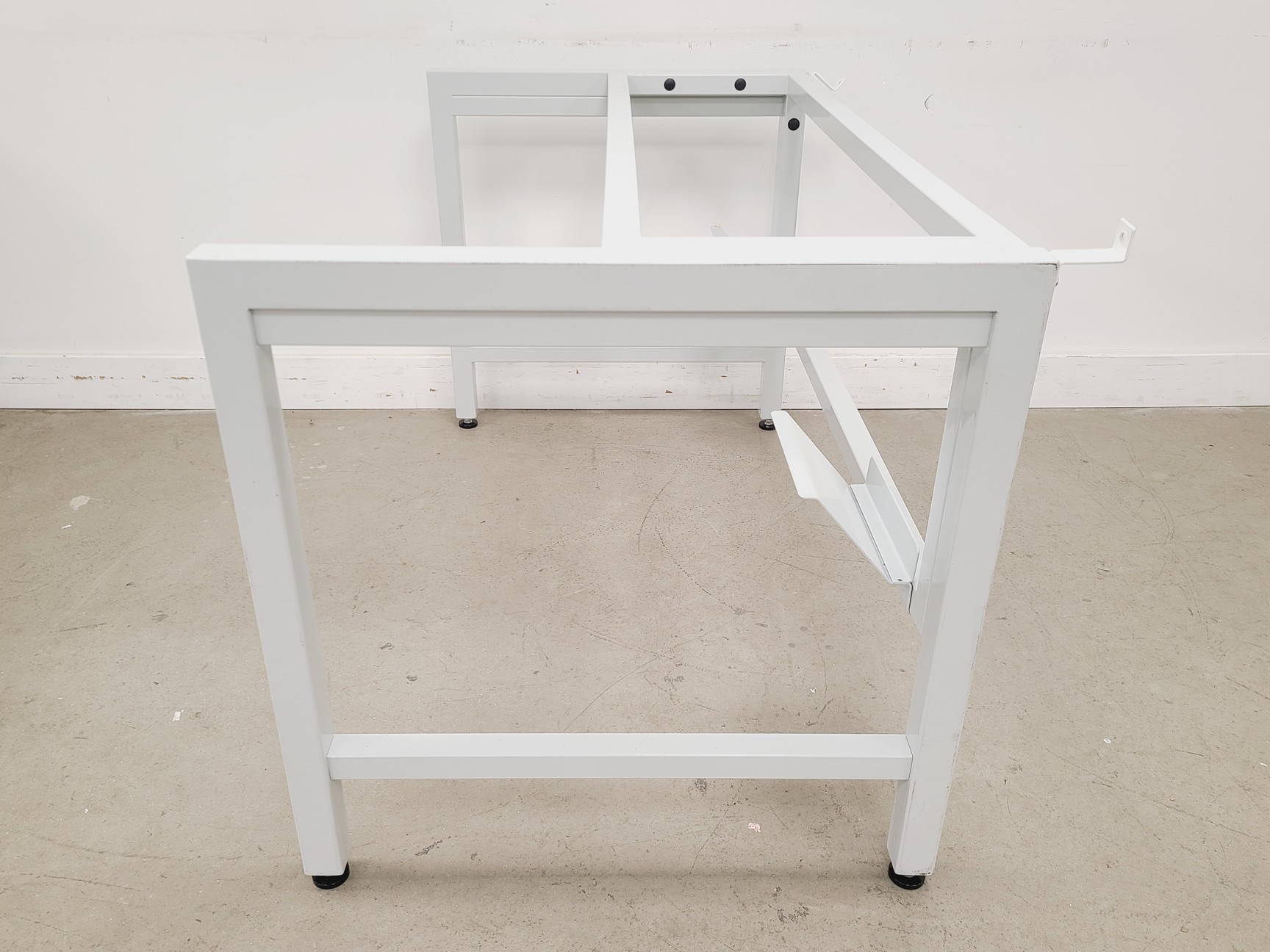 Image of CAS BioMAT 2 1500 Class II Microbiological Safety Cabinet w/ Stand