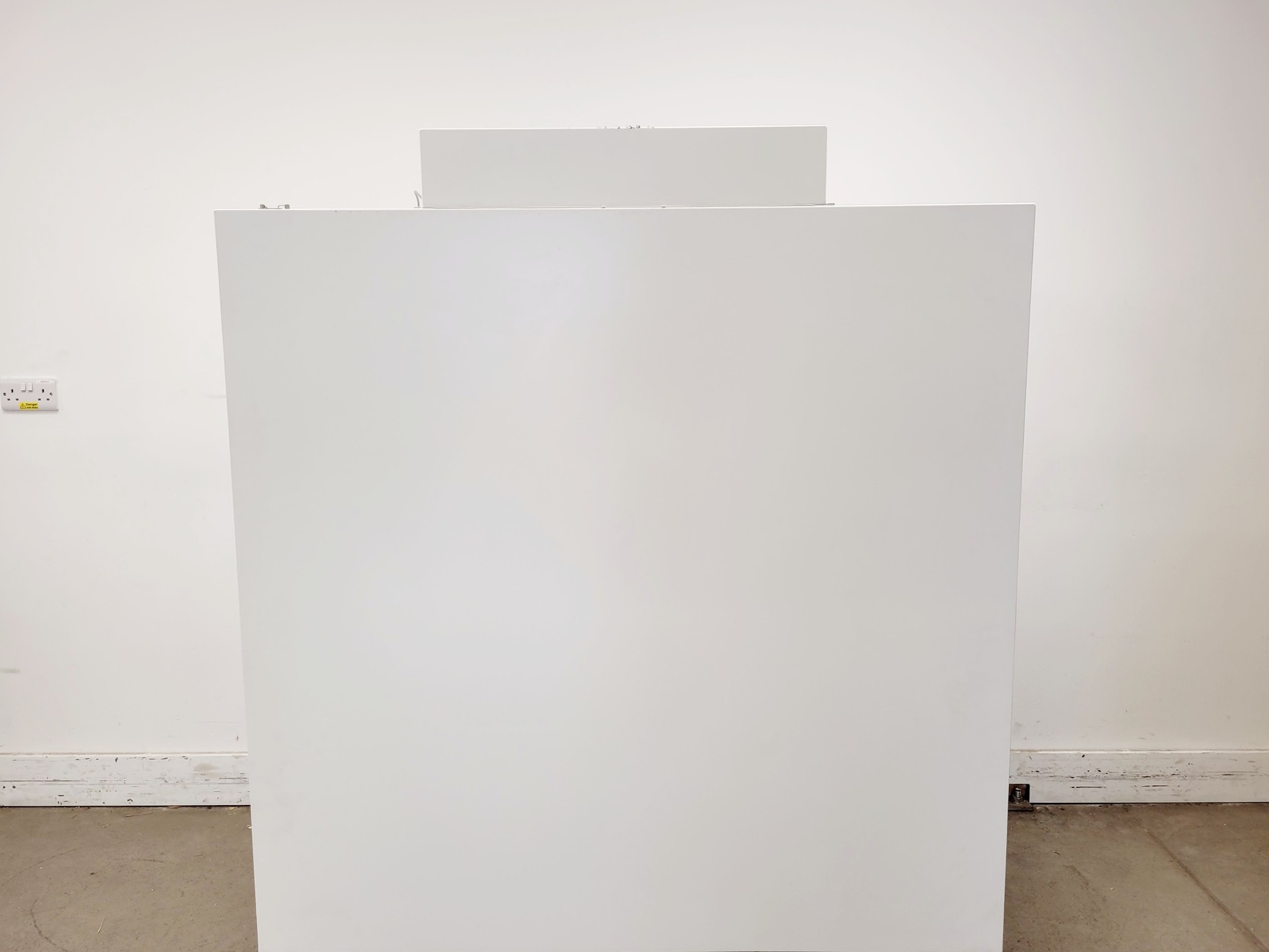 Image of Scanlaf Mars 1200 Class II Biological Safety Cabinet w/ Stand Lab