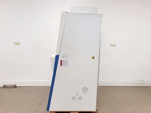 Thumbnail image of Thermo Scientific MSC-Advantage 1.2 Safety Cabinet w/ Stand Lab
