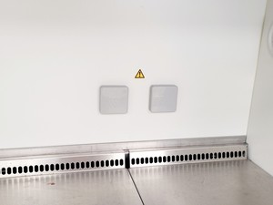 Thumbnail image of Thermo Scientific MSC-Advantage 1.2 Safety Cabinet w/ Stand Lab